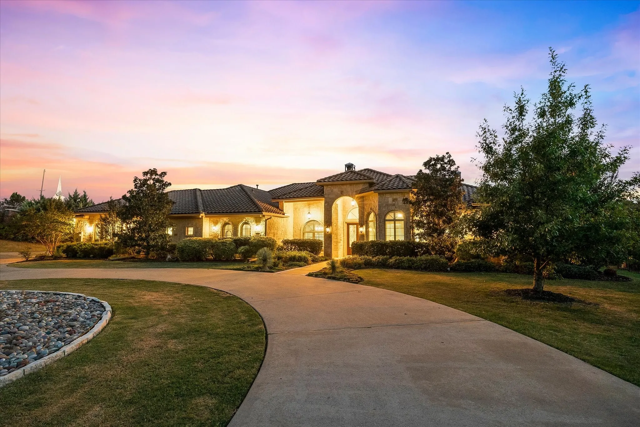 Single Family Residence For Sale in Rockwall County , 1700 Bison Meadow Lane, Heath, Texas 75032, 4 Bedroom, 5 Bathroom, 5 Garage spaces, 5,995 Sqft, built in 2014, mls#21365513, Real Estate Agent in Heath, Homes For Sale in Rockwall county, Homes For Sale in Heath, Realtor in Heath Texas, Real Estate Brokerage Independent Realty Texas, Luminita Cordes Realtor