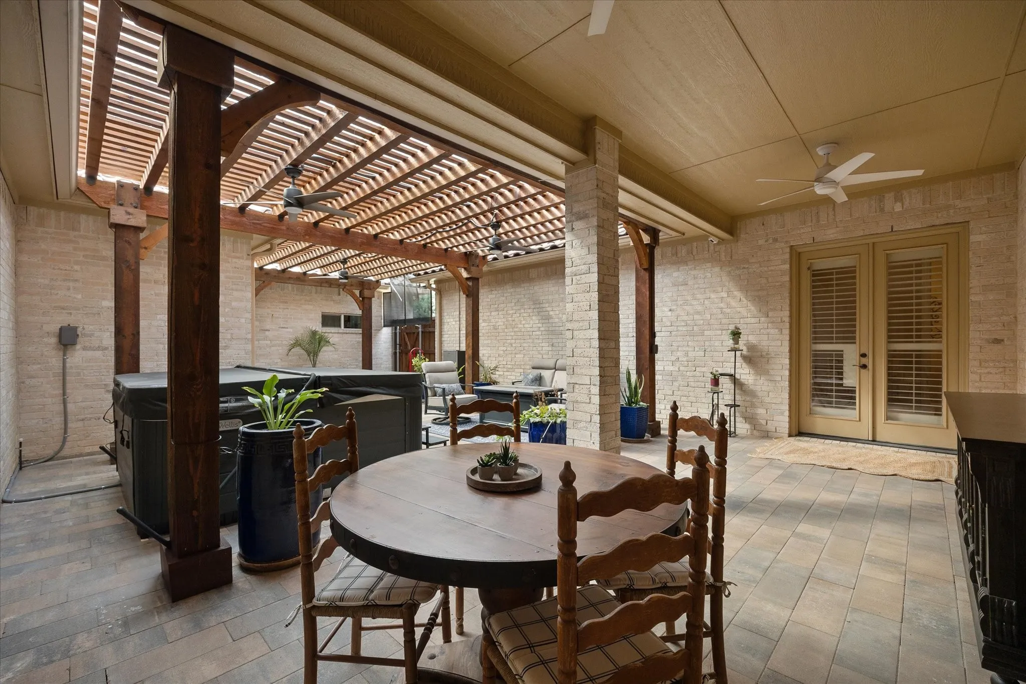 Single Family Residence For Sale in Rockwall County , 1700 Bison Meadow Lane, Heath, Texas 75032, 4 Bedroom, 5 Bathroom, 5 Garage spaces, 5,995 Sqft, built in 2014, mls#21365513, Real Estate Agent in Heath, Homes For Sale in Rockwall county, Homes For Sale in Heath, Realtor in Heath Texas, Real Estate Brokerage Independent Realty Texas, Luminita Cordes Realtor