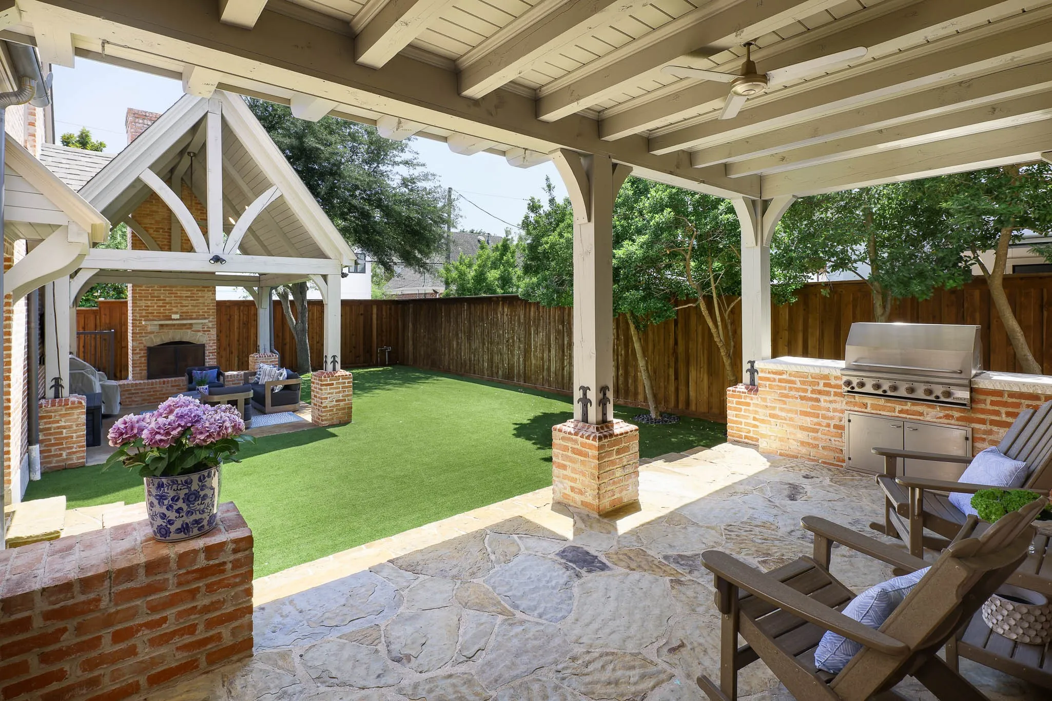 Covered verandah with built-in Wolf grill