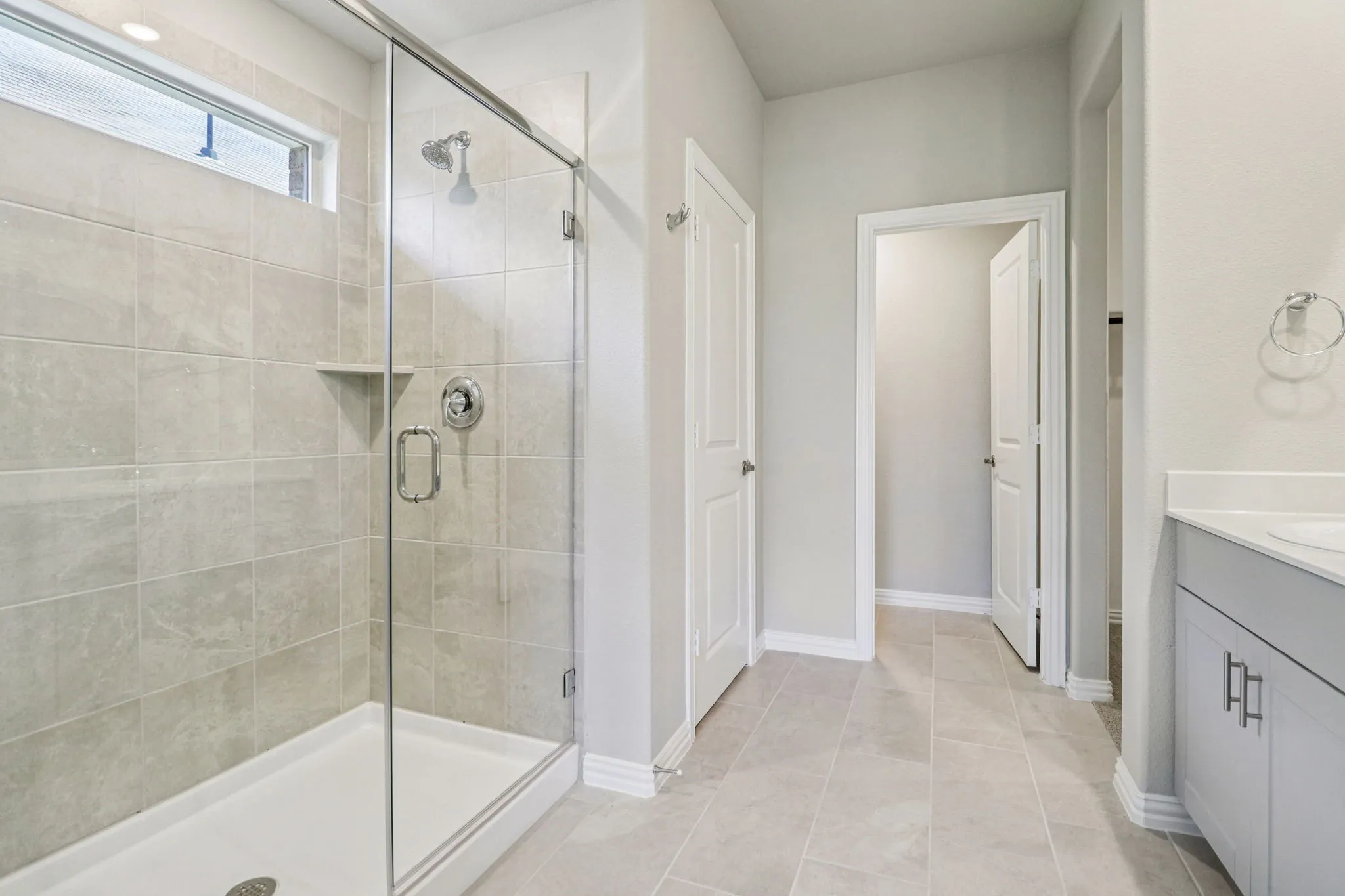 Photo is not of the actual home, but is an inspirational photo of builder’s model home and may depict options, furnishings, and/or decorator features that are not included.