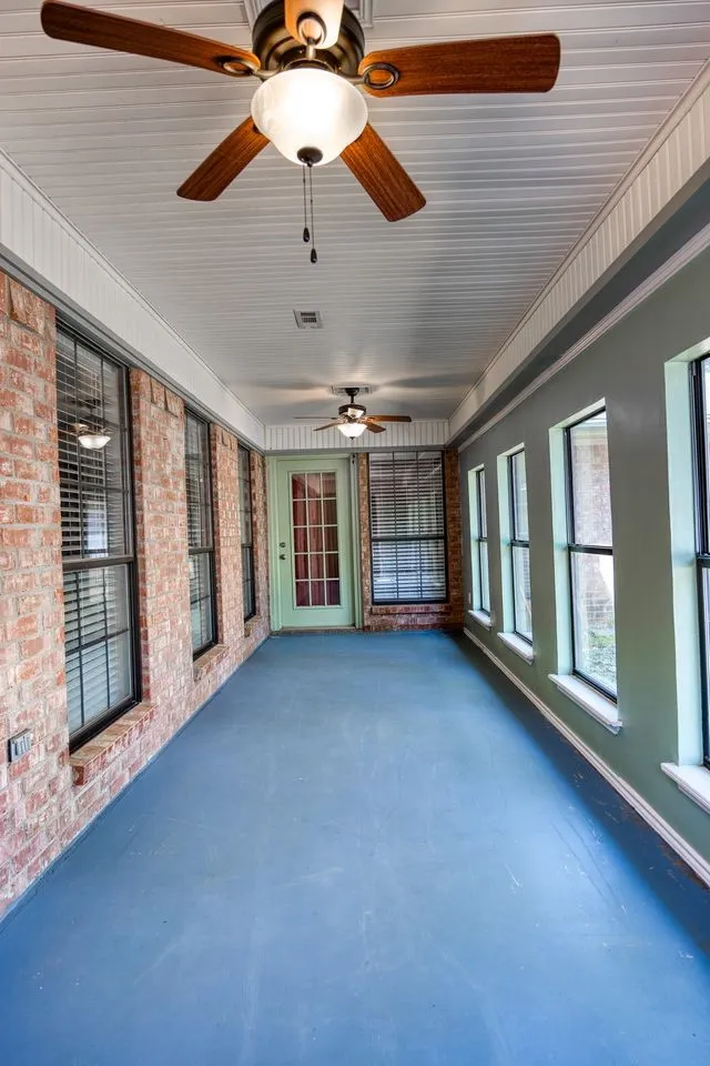 Single Family Residence For Sale in Anderson County , 2299 Farm to Market 2574, Palestine, Texas 75803, 3 Bedroom, 3 Bathroom, 2 Garage spaces, 2,822 Sqft, built in 1993, mls#21373989, Real Estate Agent in Palestine, Homes For Sale in Anderson county, Homes For Sale in Palestine, Realtor in Palestine Texas, Real Estate Brokerage Independent Realty Texas, Luminita Cordes Realtor