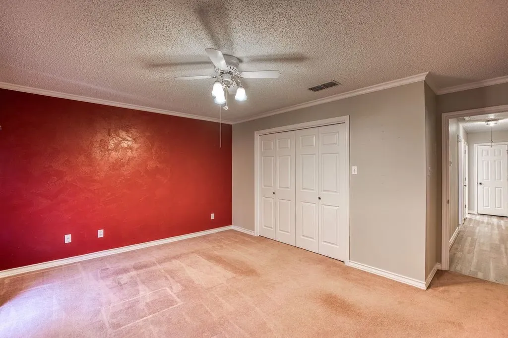 Single Family Residence For Sale in Anderson County , 2299 Farm to Market 2574, Palestine, Texas 75803, 3 Bedroom, 3 Bathroom, 2 Garage spaces, 2,822 Sqft, built in 1993, mls#21373989, Real Estate Agent in Palestine, Homes For Sale in Anderson county, Homes For Sale in Palestine, Realtor in Palestine Texas, Real Estate Brokerage Independent Realty Texas, Luminita Cordes Realtor
