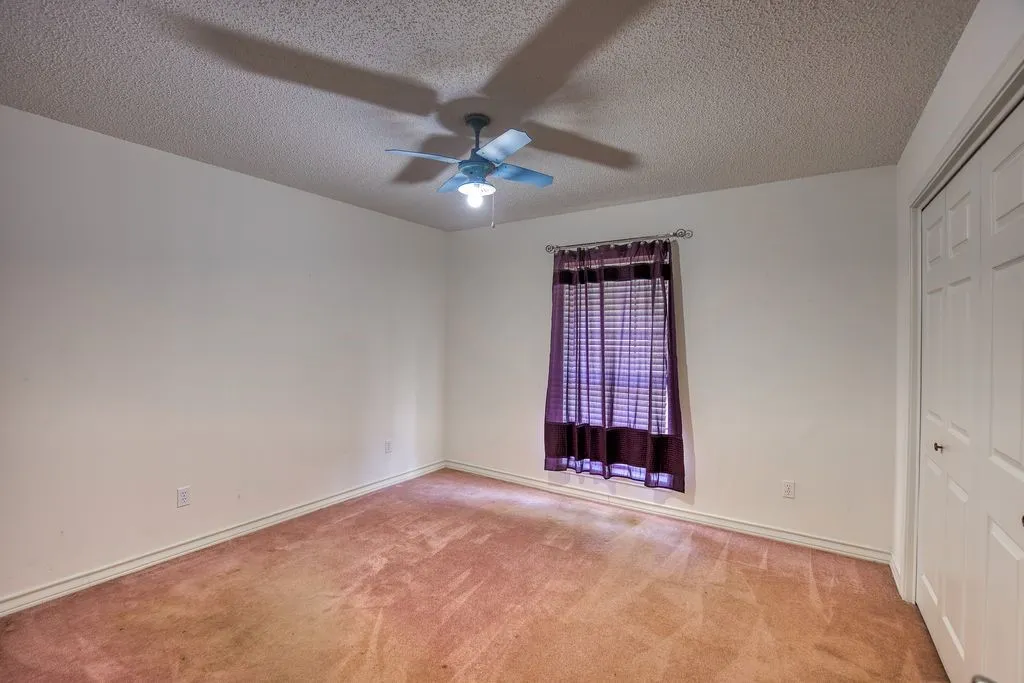 Single Family Residence For Sale in Anderson County , 2299 Farm to Market 2574, Palestine, Texas 75803, 3 Bedroom, 3 Bathroom, 2 Garage spaces, 2,822 Sqft, built in 1993, mls#21373989, Real Estate Agent in Palestine, Homes For Sale in Anderson county, Homes For Sale in Palestine, Realtor in Palestine Texas, Real Estate Brokerage Independent Realty Texas, Luminita Cordes Realtor