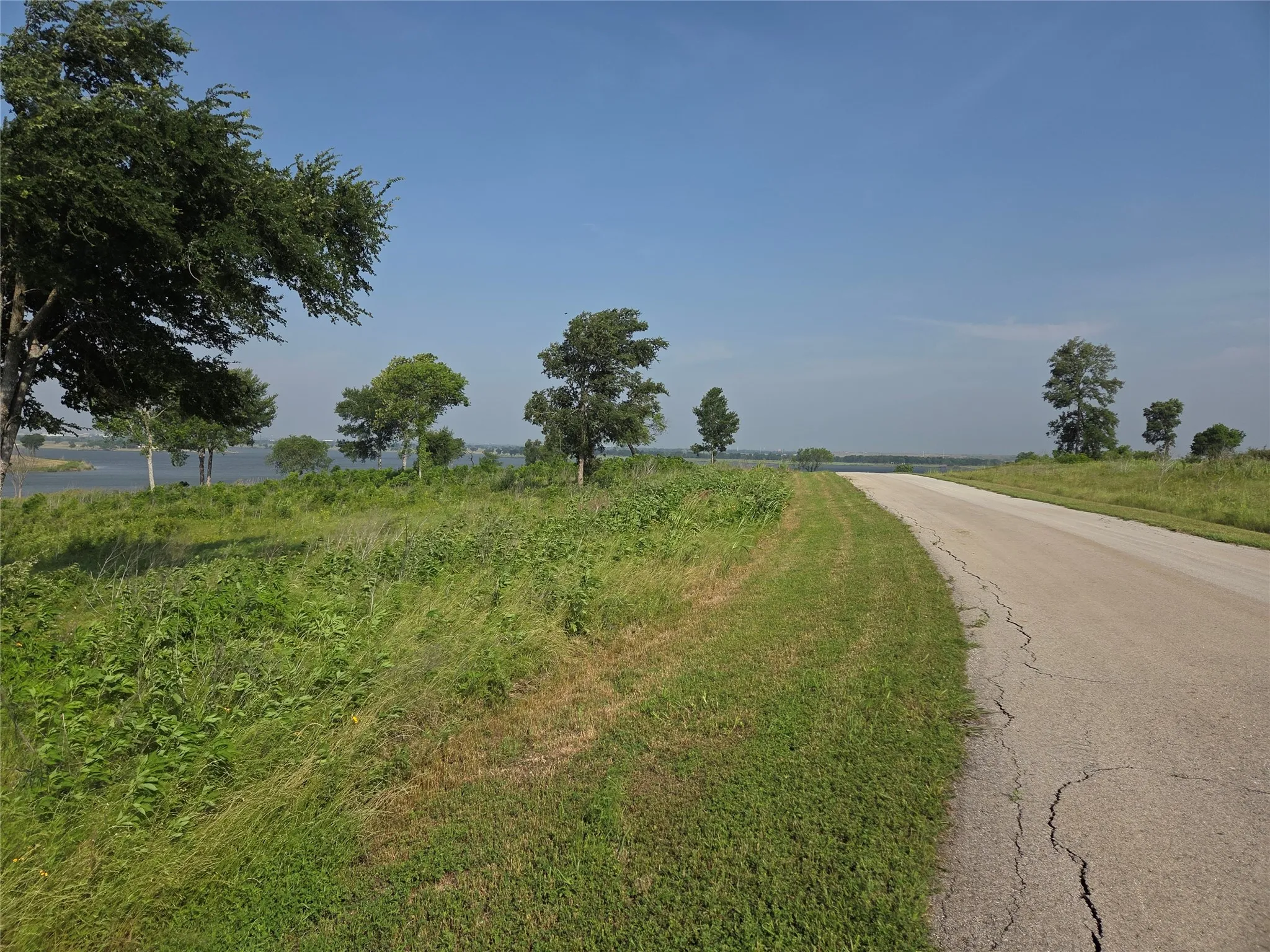 Unimproved Land For Sale in Navarro County , Lot 42 Barefoot Bay Boulevard, Corsicana, Texas 75109, 0, 0, Garage spaces, 0 Sqft, built in 0, mls#21372393, Real Estate Agent in Corsicana, Homes For Sale in Navarro county, Homes For Sale in Corsicana, Realtor in Corsicana Texas, Real Estate Brokerage Independent Realty Texas, Luminita Cordes Realtor