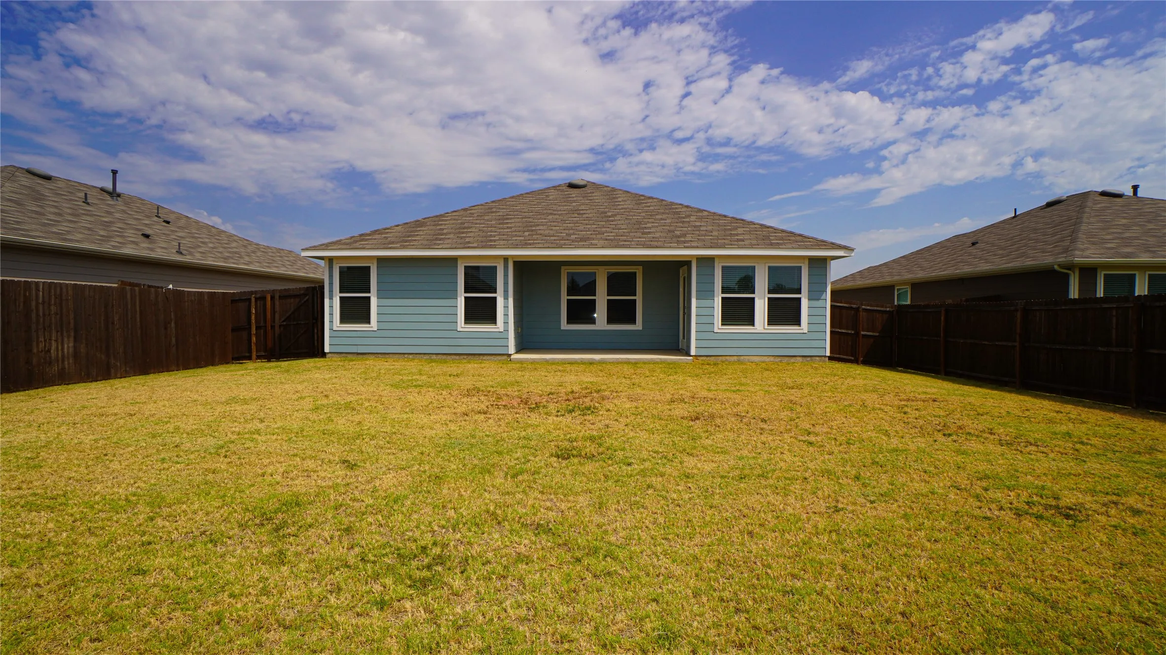 Single Family Residence For Rent in Collin County , 211 Wrought Iron Drive, Nevada, Texas 75173, 3 Bedroom, 2 Bathroom, 2 Garage spaces, 1,398 Sqft, built in 2024, mls#21370444, Real Estate Agent in Nevada, Homes For Rent in Collin county, Homes For Rent in Nevada, Realtor in Nevada Texas, Real Estate Brokerage Independent Realty Texas, Luminita Cordes Realtor