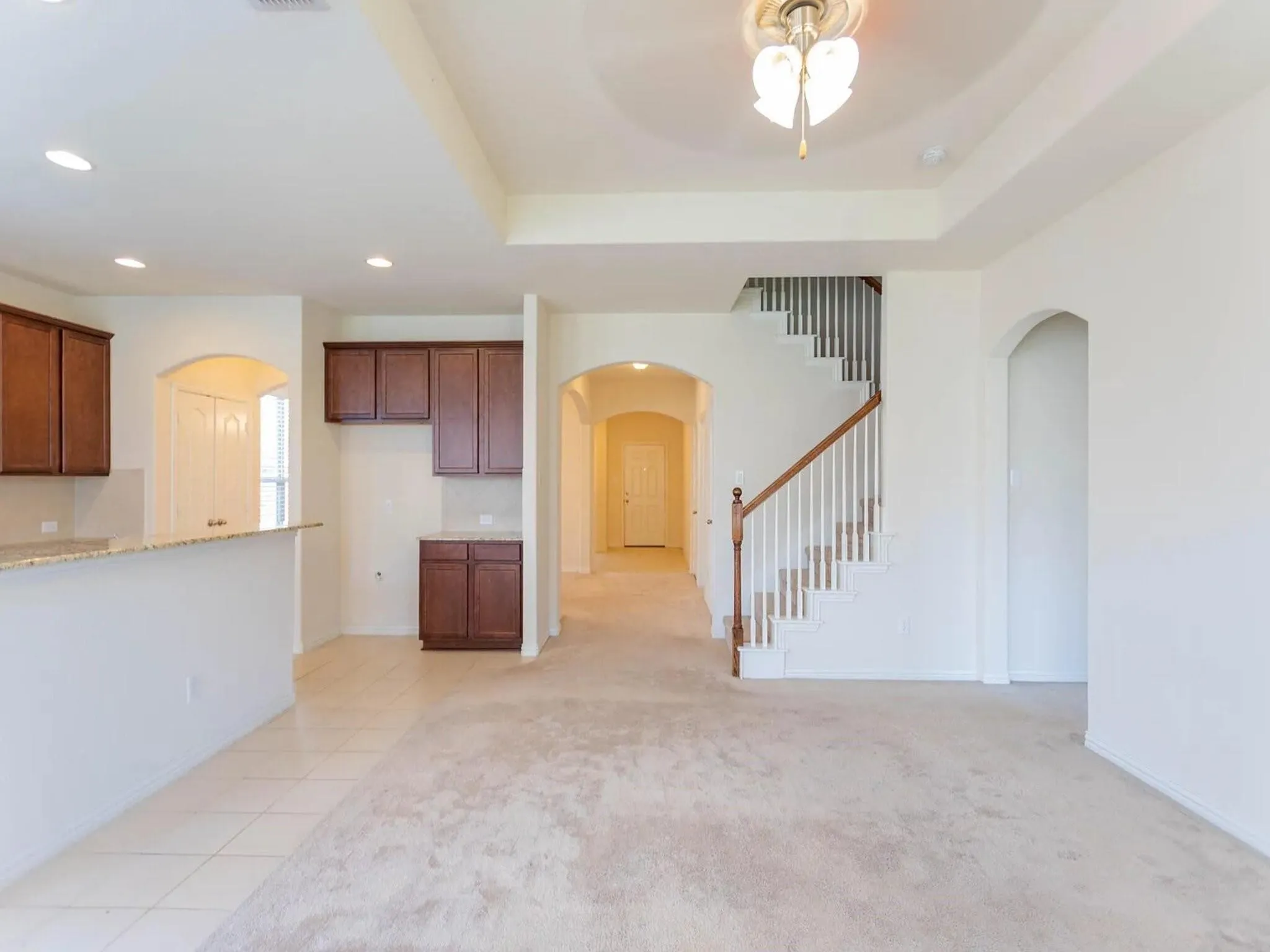 Single Family Residence For Rent in Denton County , 2601 N Sun Creek Drive, Little Elm, Texas 75066, 4 Bedroom, 3 Bathroom, 2 Garage spaces, 2,376 Sqft, built in 2016, mls#21374002, Real Estate Agent in Little Elm, Homes For Rent in Denton county, Homes For Rent in Little Elm, Realtor in Little Elm Texas, Real Estate Brokerage Independent Realty Texas, Luminita Cordes Realtor