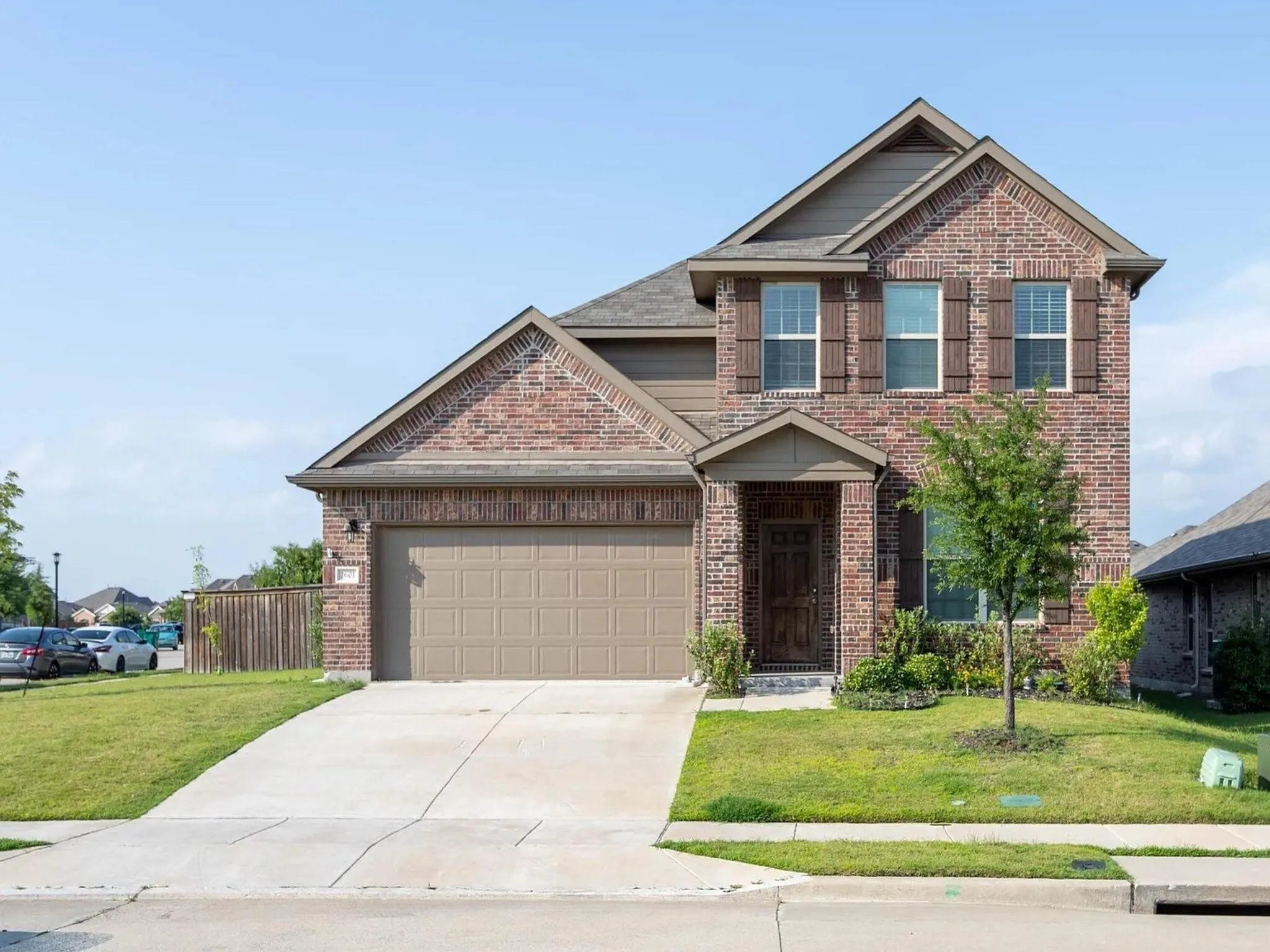 Single Family Residence For Rent in Denton County , 2601 N Sun Creek Drive, Little Elm, Texas 75066, 4 Bedroom, 3 Bathroom, 2 Garage spaces, 2,376 Sqft, built in 2016, mls#21374002, Real Estate Agent in Little Elm, Homes For Rent in Denton county, Homes For Rent in Little Elm, Realtor in Little Elm Texas, Real Estate Brokerage Independent Realty Texas, Luminita Cordes Realtor
