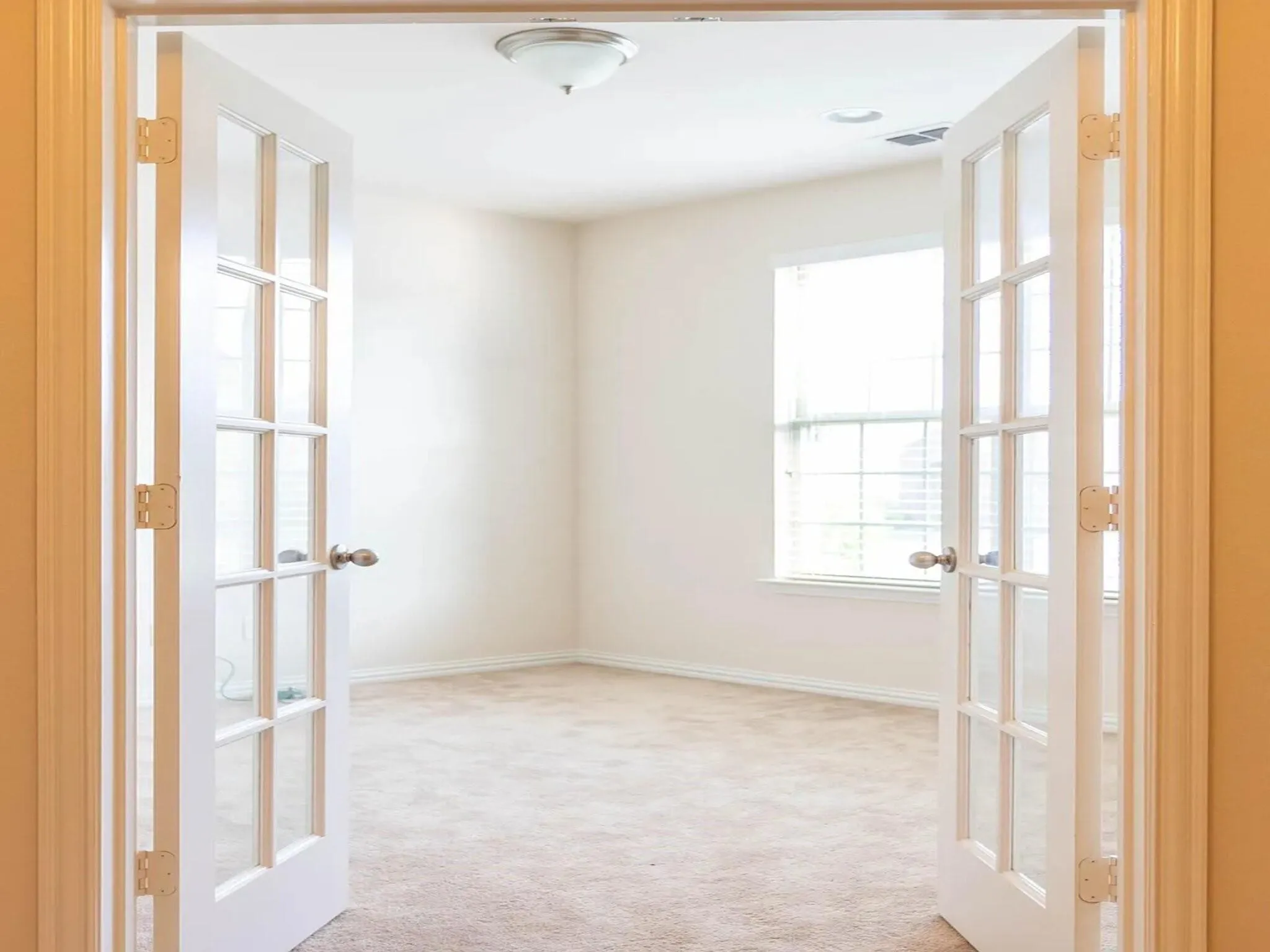 Single Family Residence For Rent in Denton County , 2601 N Sun Creek Drive, Little Elm, Texas 75066, 4 Bedroom, 3 Bathroom, 2 Garage spaces, 2,376 Sqft, built in 2016, mls#21374002, Real Estate Agent in Little Elm, Homes For Rent in Denton county, Homes For Rent in Little Elm, Realtor in Little Elm Texas, Real Estate Brokerage Independent Realty Texas, Luminita Cordes Realtor