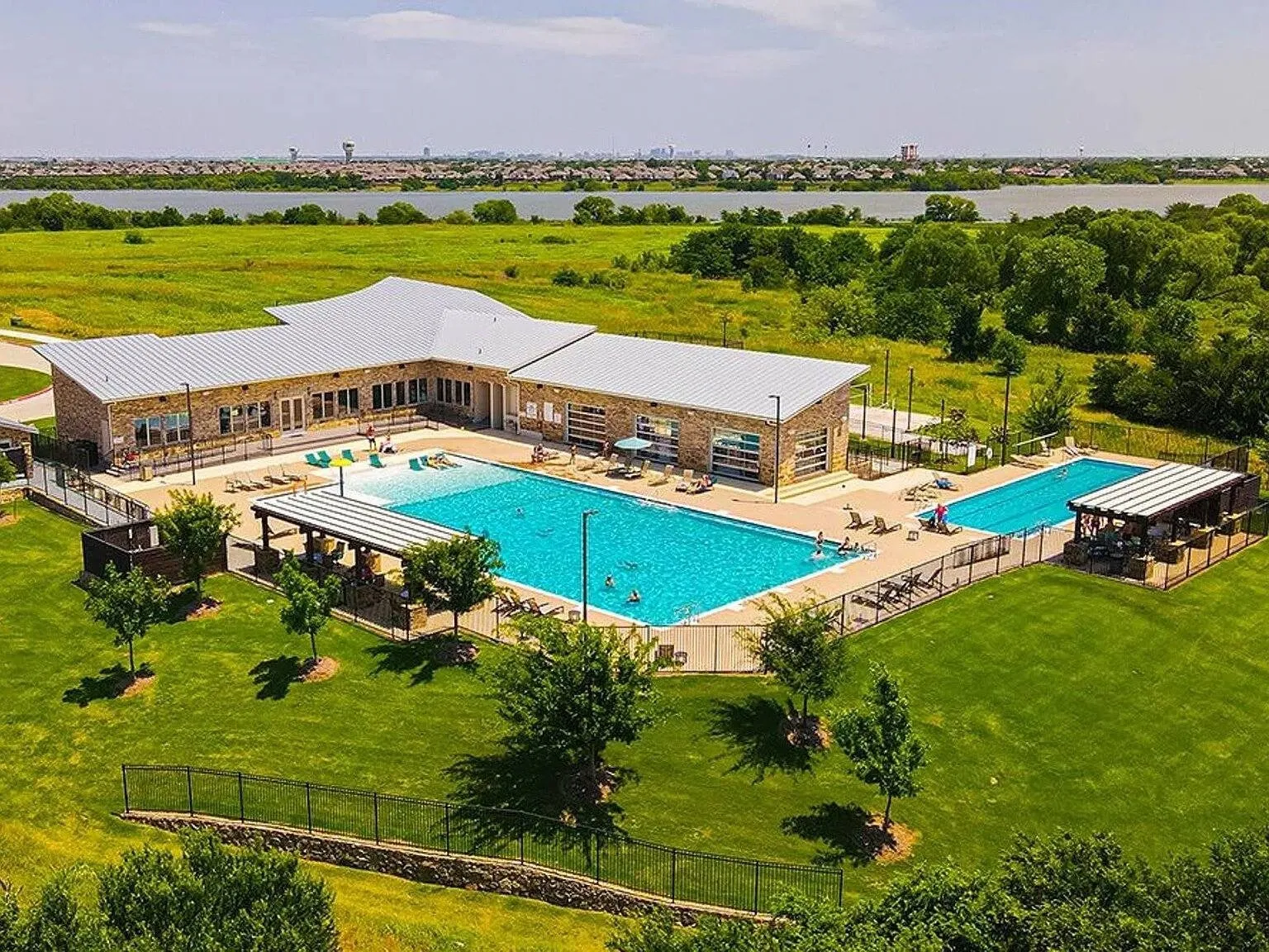 Single Family Residence For Sale in Denton County , 1616 Canals Drive, Little Elm, Texas 75068, 4 Bedroom, 4 Bathroom, 2 Garage spaces, 4,066 Sqft, built in 2017, mls#21373252, Real Estate Agent in Little Elm, Homes For Sale in Denton county, Homes For Sale in Little Elm, Realtor in Little Elm Texas, Real Estate Brokerage Independent Realty Texas, Luminita Cordes Realtor