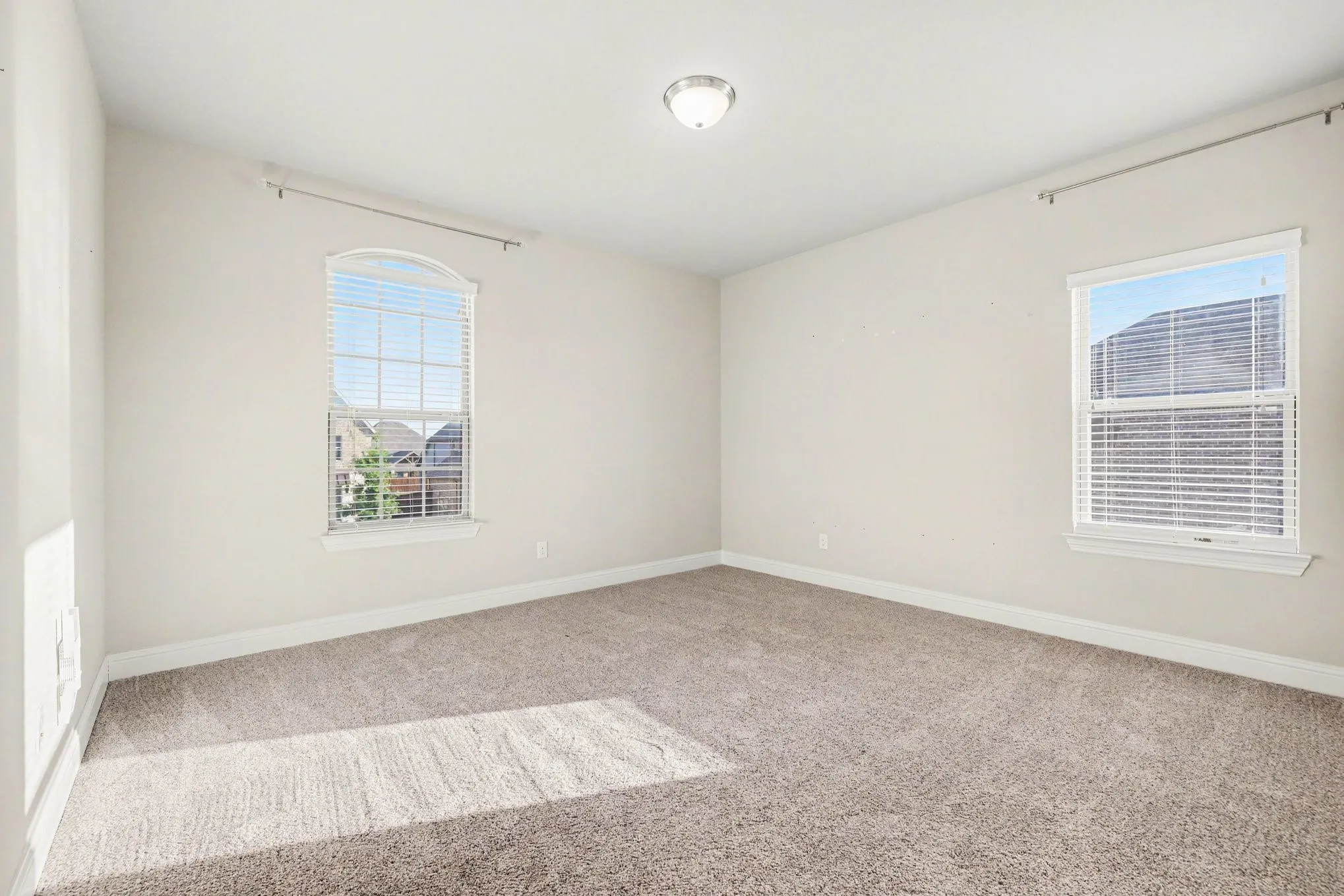 Single Family Residence For Sale in Denton County , 1616 Canals Drive, Little Elm, Texas 75068, 4 Bedroom, 4 Bathroom, 2 Garage spaces, 4,066 Sqft, built in 2017, mls#21373252, Real Estate Agent in Little Elm, Homes For Sale in Denton county, Homes For Sale in Little Elm, Realtor in Little Elm Texas, Real Estate Brokerage Independent Realty Texas, Luminita Cordes Realtor