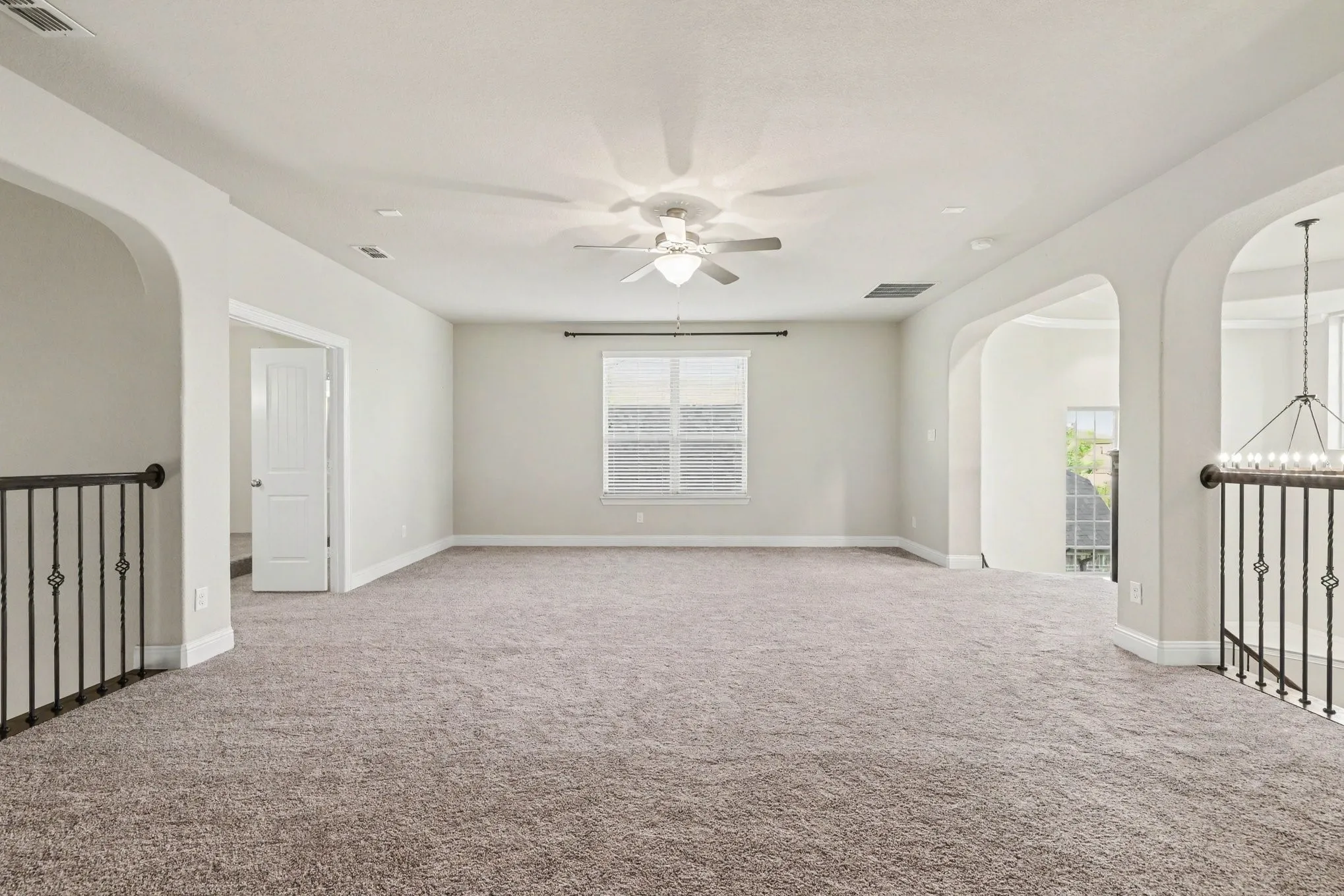 Single Family Residence For Sale in Denton County , 1616 Canals Drive, Little Elm, Texas 75068, 4 Bedroom, 4 Bathroom, 2 Garage spaces, 4,066 Sqft, built in 2017, mls#21373252, Real Estate Agent in Little Elm, Homes For Sale in Denton county, Homes For Sale in Little Elm, Realtor in Little Elm Texas, Real Estate Brokerage Independent Realty Texas, Luminita Cordes Realtor