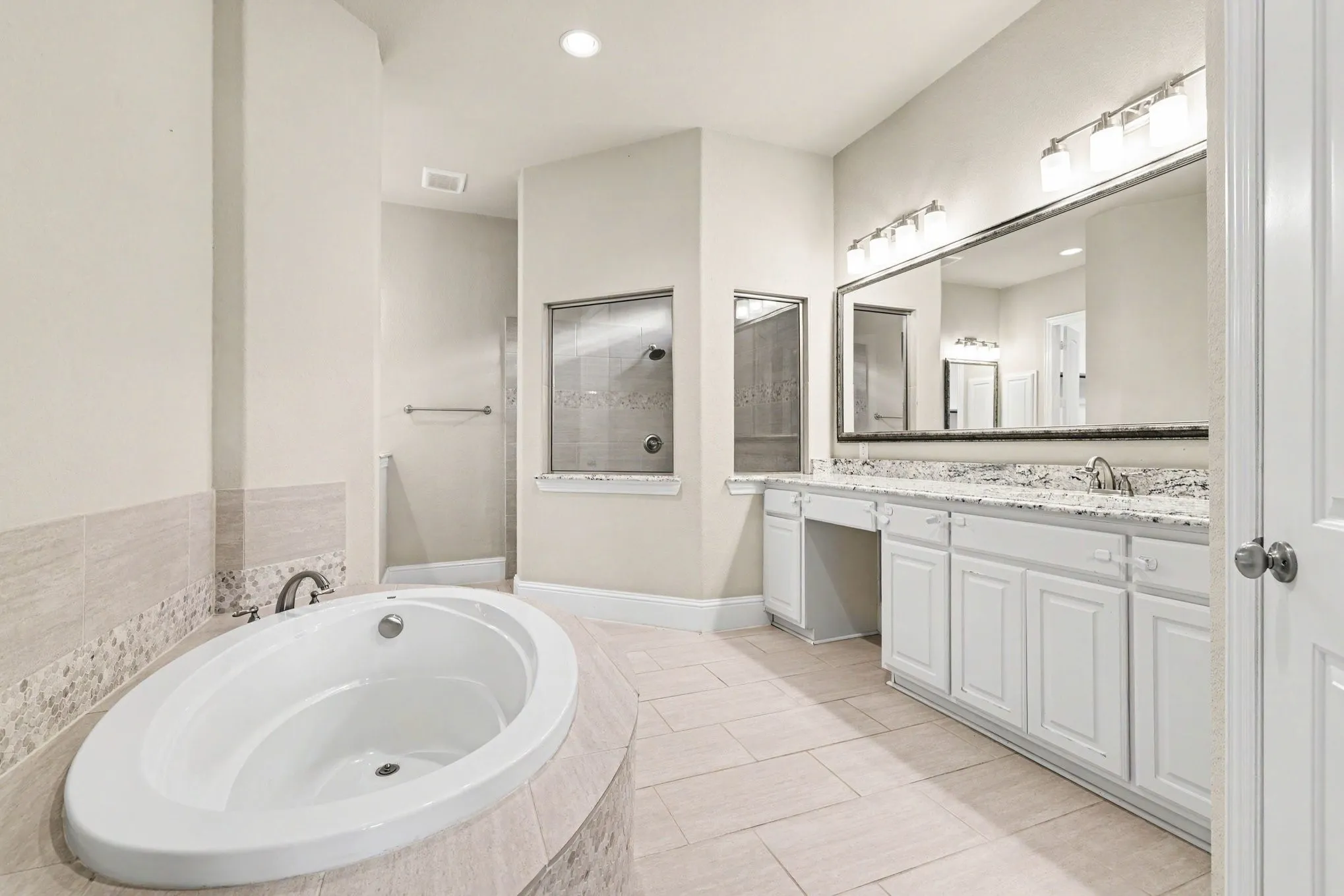 Single Family Residence For Sale in Denton County , 1616 Canals Drive, Little Elm, Texas 75068, 4 Bedroom, 4 Bathroom, 2 Garage spaces, 4,066 Sqft, built in 2017, mls#21373252, Real Estate Agent in Little Elm, Homes For Sale in Denton county, Homes For Sale in Little Elm, Realtor in Little Elm Texas, Real Estate Brokerage Independent Realty Texas, Luminita Cordes Realtor