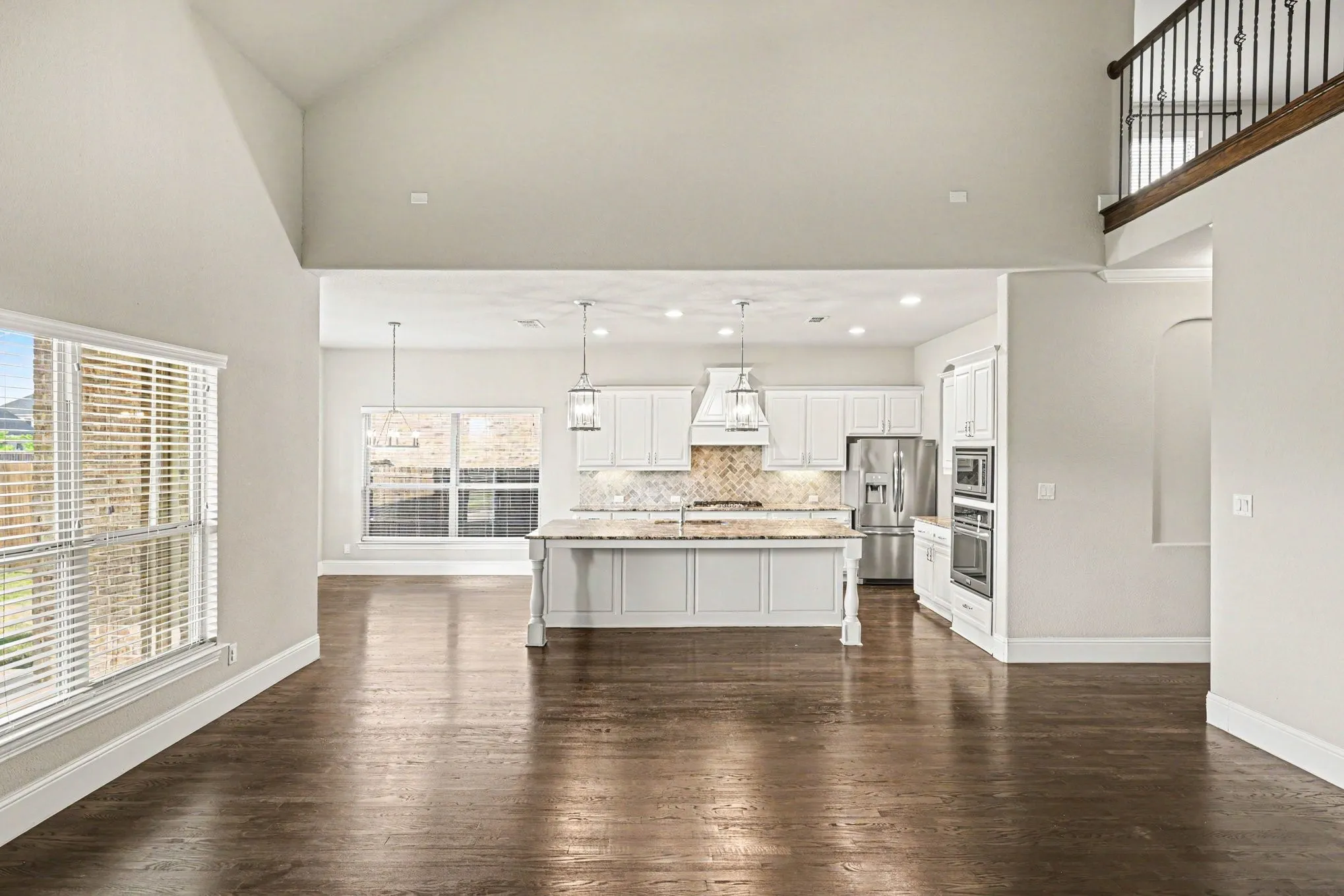 Single Family Residence For Sale in Denton County , 1616 Canals Drive, Little Elm, Texas 75068, 4 Bedroom, 4 Bathroom, 2 Garage spaces, 4,066 Sqft, built in 2017, mls#21373252, Real Estate Agent in Little Elm, Homes For Sale in Denton county, Homes For Sale in Little Elm, Realtor in Little Elm Texas, Real Estate Brokerage Independent Realty Texas, Luminita Cordes Realtor