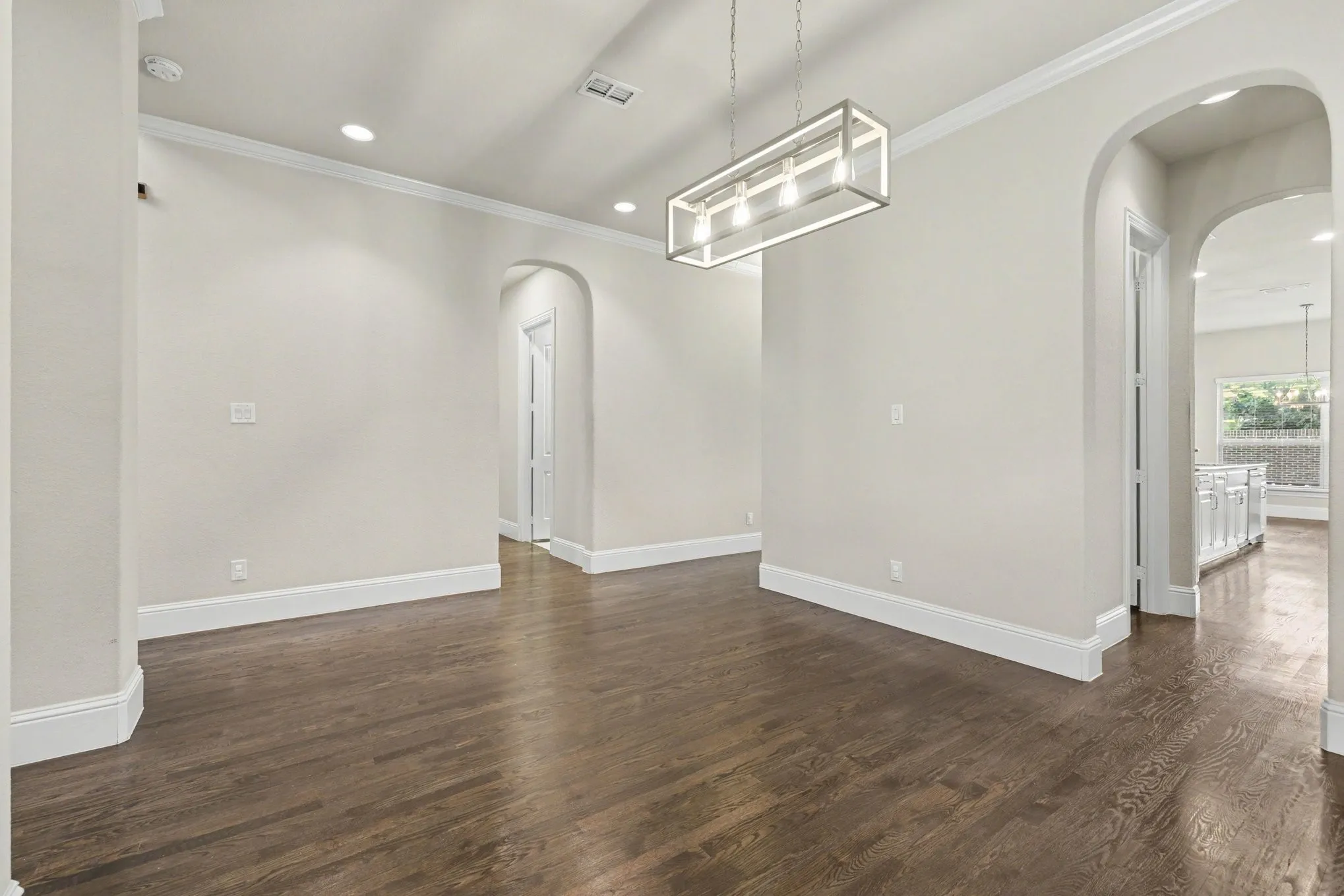 Single Family Residence For Sale in Denton County , 1616 Canals Drive, Little Elm, Texas 75068, 4 Bedroom, 4 Bathroom, 2 Garage spaces, 4,066 Sqft, built in 2017, mls#21373252, Real Estate Agent in Little Elm, Homes For Sale in Denton county, Homes For Sale in Little Elm, Realtor in Little Elm Texas, Real Estate Brokerage Independent Realty Texas, Luminita Cordes Realtor
