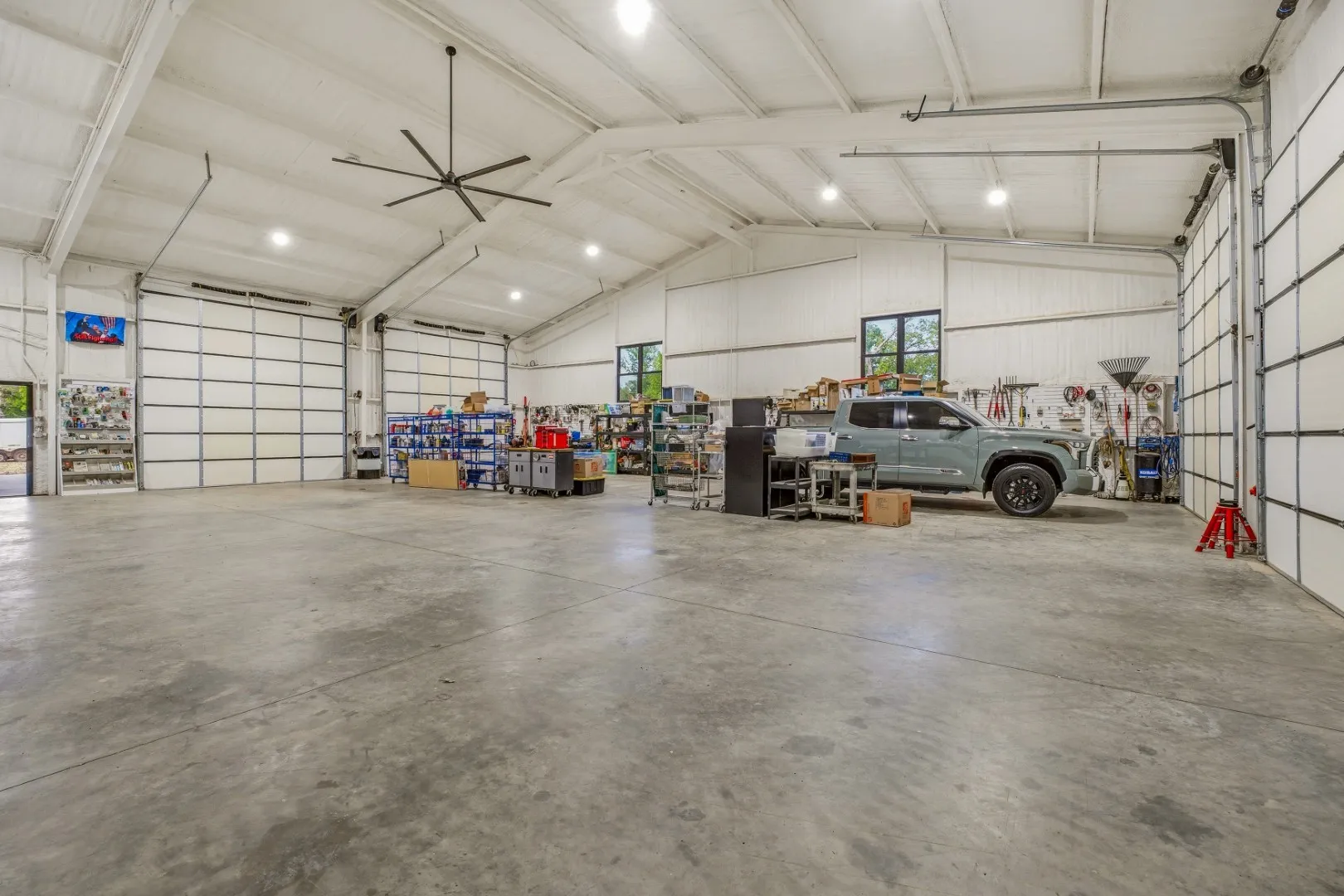 Farm For Sale in Bowie County , 8324 Fm 44 E, Simms, Texas 75574, 5 Bedroom, 8 Bathroom, 7 Garage spaces, 7,400 Sqft, built in 2024, mls#21374003, Real Estate Agent in Simms, Homes For Sale in Bowie county, Homes For Sale in Simms, Realtor in Simms Texas, Real Estate Brokerage Independent Realty Texas, Luminita Cordes Realtor