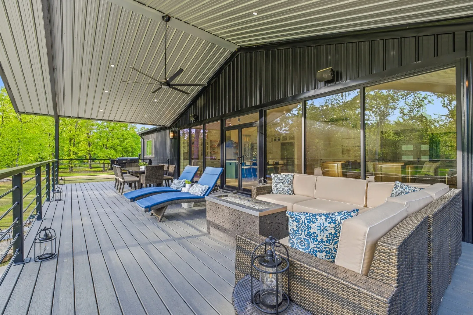 Farm For Sale in Bowie County , 8324 Fm 44 E, Simms, Texas 75574, 5 Bedroom, 8 Bathroom, 7 Garage spaces, 7,400 Sqft, built in 2024, mls#21374003, Real Estate Agent in Simms, Homes For Sale in Bowie county, Homes For Sale in Simms, Realtor in Simms Texas, Real Estate Brokerage Independent Realty Texas, Luminita Cordes Realtor