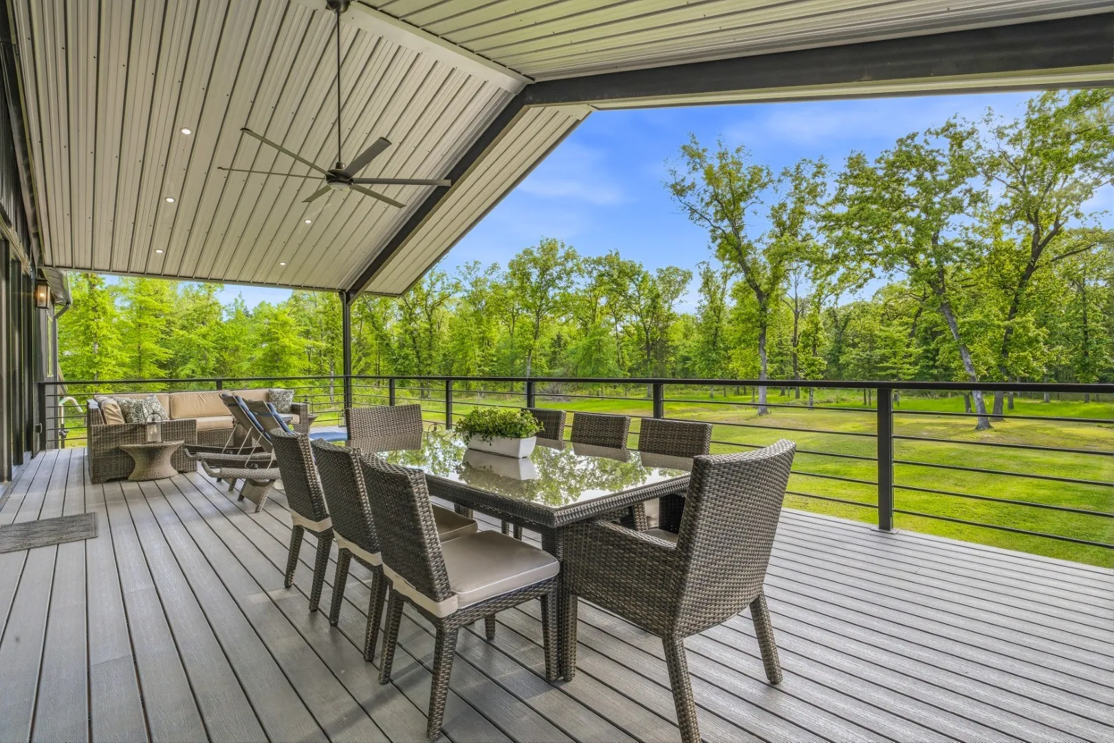 Farm For Sale in Bowie County , 8324 Fm 44 E, Simms, Texas 75574, 5 Bedroom, 8 Bathroom, 7 Garage spaces, 7,400 Sqft, built in 2024, mls#21374003, Real Estate Agent in Simms, Homes For Sale in Bowie county, Homes For Sale in Simms, Realtor in Simms Texas, Real Estate Brokerage Independent Realty Texas, Luminita Cordes Realtor