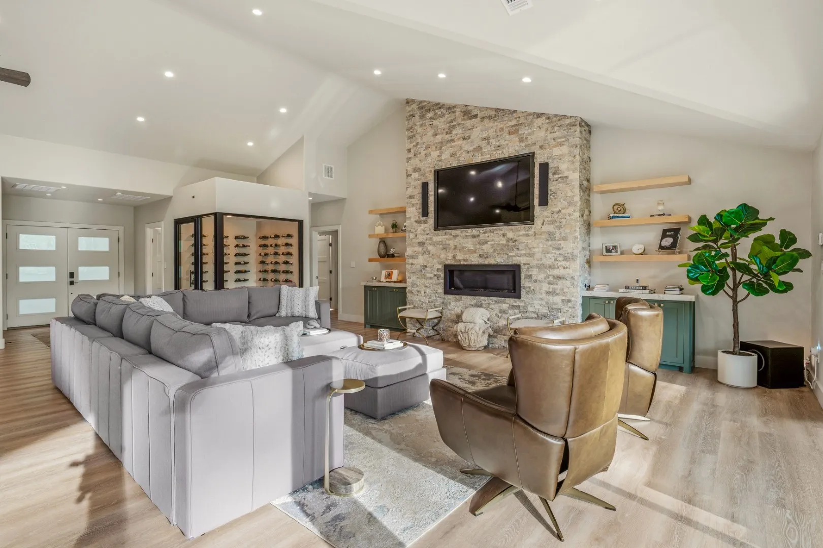 Farm For Sale in Bowie County , 8324 Fm 44 E, Simms, Texas 75574, 5 Bedroom, 8 Bathroom, 7 Garage spaces, 7,400 Sqft, built in 2024, mls#21374003, Real Estate Agent in Simms, Homes For Sale in Bowie county, Homes For Sale in Simms, Realtor in Simms Texas, Real Estate Brokerage Independent Realty Texas, Luminita Cordes Realtor