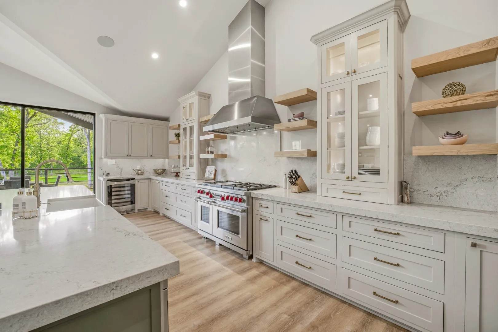 Farm For Sale in Bowie County , 8324 Fm 44 E, Simms, Texas 75574, 5 Bedroom, 8 Bathroom, 7 Garage spaces, 7,400 Sqft, built in 2024, mls#21374003, Real Estate Agent in Simms, Homes For Sale in Bowie county, Homes For Sale in Simms, Realtor in Simms Texas, Real Estate Brokerage Independent Realty Texas, Luminita Cordes Realtor