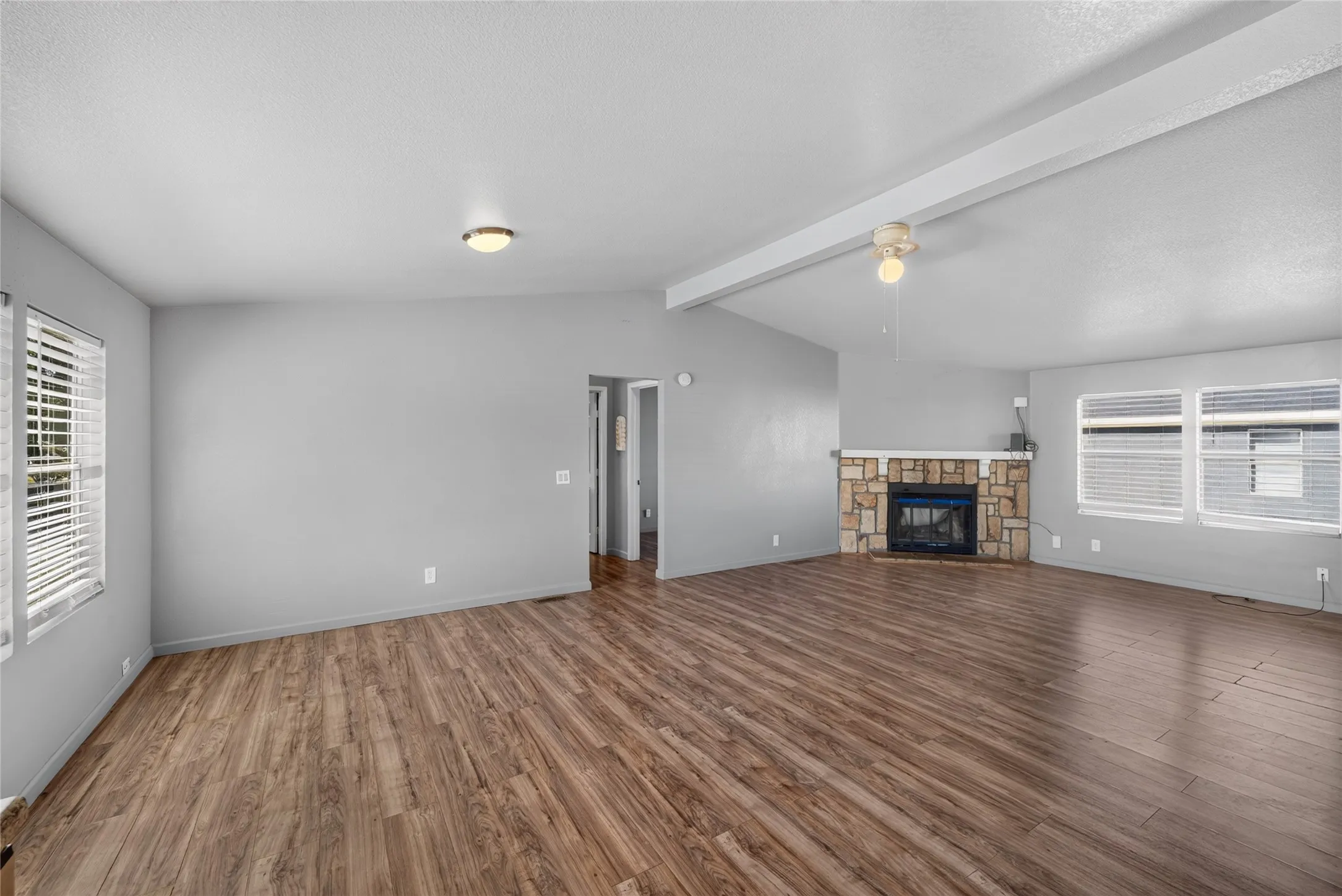Mobile Home For Rent in Johnson County , 1341 Flying L Lane 16, Mansfield, Texas 76063, 3 Bedroom, 2 Bathroom, Garage spaces, 1,400 Sqft, built in 1982, mls#21373958, Real Estate Agent in Mansfield, Homes For Rent in Johnson county, Homes For Rent in Mansfield, Realtor in Mansfield Texas, Real Estate Brokerage Independent Realty Texas, Luminita Cordes Realtor