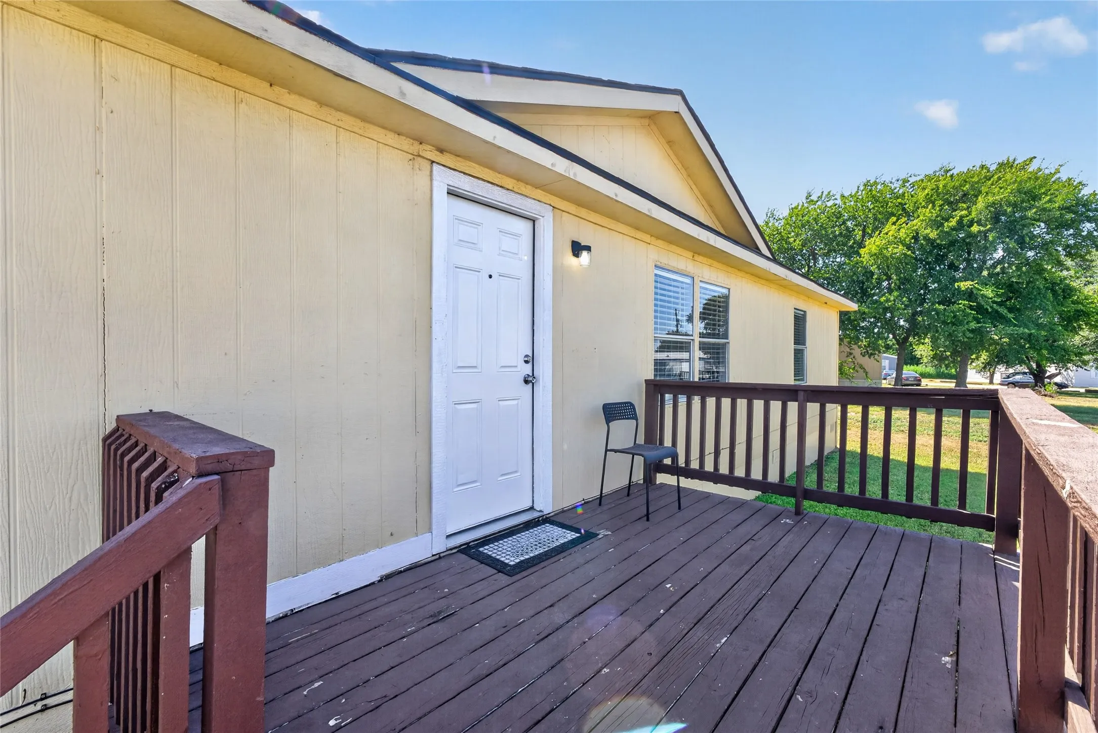 Mobile Home For Rent in Johnson County , 1341 Flying L Lane 16, Mansfield, Texas 76063, 3 Bedroom, 2 Bathroom, Garage spaces, 1,400 Sqft, built in 1982, mls#21373958, Real Estate Agent in Mansfield, Homes For Rent in Johnson county, Homes For Rent in Mansfield, Realtor in Mansfield Texas, Real Estate Brokerage Independent Realty Texas, Luminita Cordes Realtor