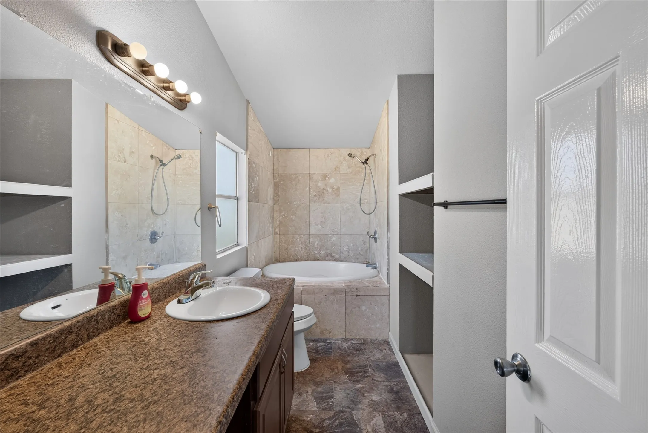 Mobile Home For Rent in Johnson County , 1341 Flying L Lane 16, Mansfield, Texas 76063, 3 Bedroom, 2 Bathroom, Garage spaces, 1,400 Sqft, built in 1982, mls#21373958, Real Estate Agent in Mansfield, Homes For Rent in Johnson county, Homes For Rent in Mansfield, Realtor in Mansfield Texas, Real Estate Brokerage Independent Realty Texas, Luminita Cordes Realtor
