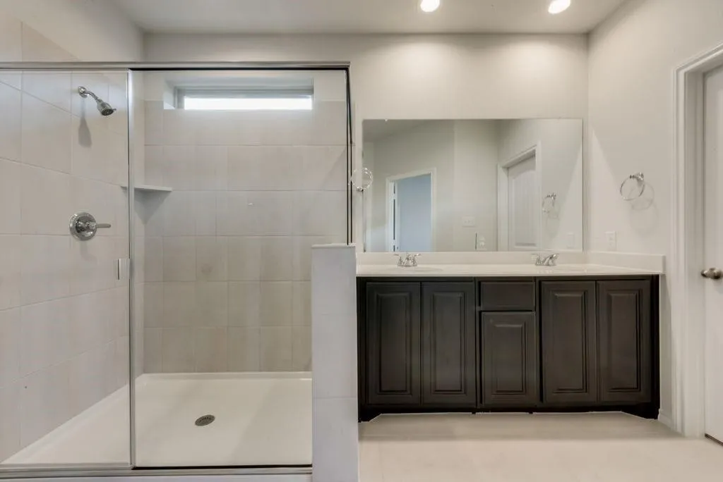 Single Family Residence For Rent in Denton County , 1002 Pecos Street, Aubrey, Texas 76227, 3 Bedroom, 2 Bathroom, 2 Garage spaces, 1,593 Sqft, built in 2022, mls#21374045, Real Estate Agent in Aubrey, Homes For Rent in Denton county, Homes For Rent in Aubrey, Realtor in Aubrey Texas, Real Estate Brokerage Independent Realty Texas, Luminita Cordes Realtor