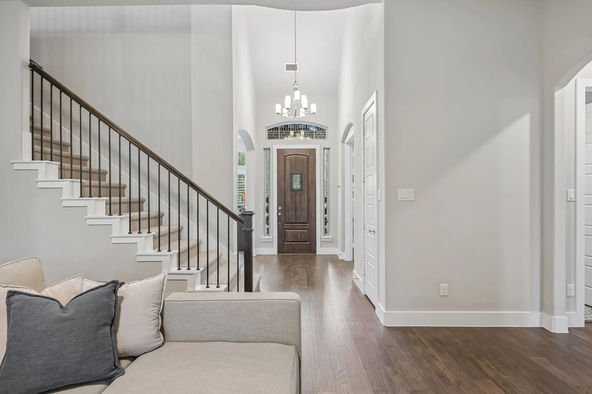 Single Family Residence For Sale in Rockwall County , 204 Falcon Point Drive, Heath, Texas 75032, 4 Bedroom, 4 Bathroom, 3 Garage spaces, 3,618 Sqft, built in 2019, mls#21373964, Real Estate Agent in Heath, Homes For Sale in Rockwall county, Homes For Sale in Heath, Realtor in Heath Texas, Real Estate Brokerage Independent Realty Texas, Luminita Cordes Realtor