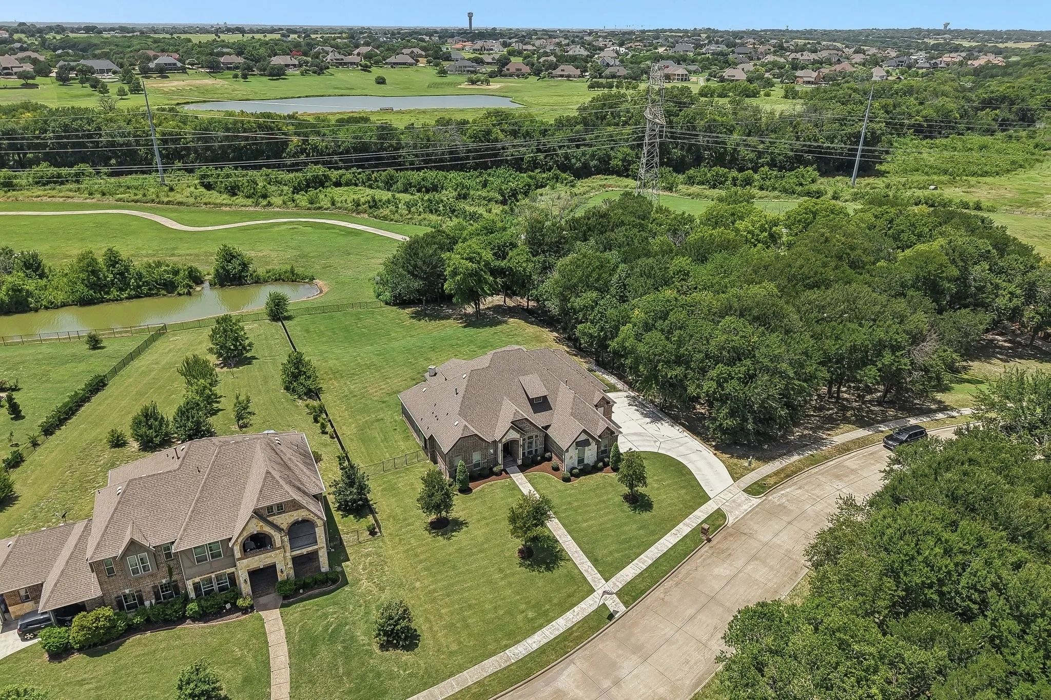 Single Family Residence For Sale in Rockwall County , 204 Falcon Point Drive, Heath, Texas 75032, 4 Bedroom, 4 Bathroom, 3 Garage spaces, 3,618 Sqft, built in 2019, mls#21373964, Real Estate Agent in Heath, Homes For Sale in Rockwall county, Homes For Sale in Heath, Realtor in Heath Texas, Real Estate Brokerage Independent Realty Texas, Luminita Cordes Realtor
