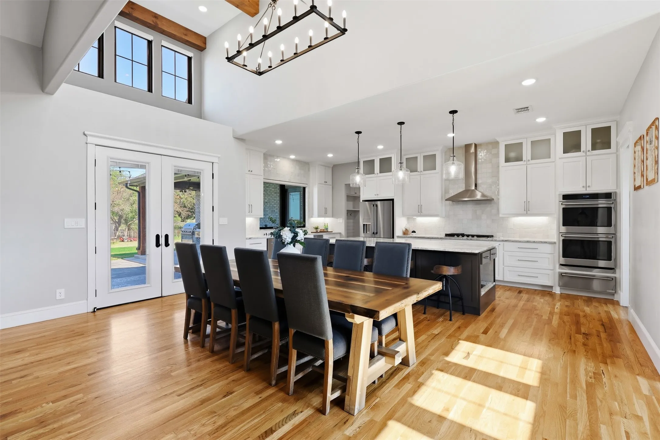 Single Family Residence For Sale in Parker County , 2017 Pinetree Post, Weatherford, Texas 76087, 4 Bedroom, 5 Bathroom, 3 Garage spaces, 3,426 Sqft, built in 2023, mls#21373769, Real Estate Agent in Weatherford, Homes For Sale in Parker county, Homes For Sale in Weatherford, Realtor in Weatherford Texas, Real Estate Brokerage Independent Realty Texas, Luminita Cordes Realtor