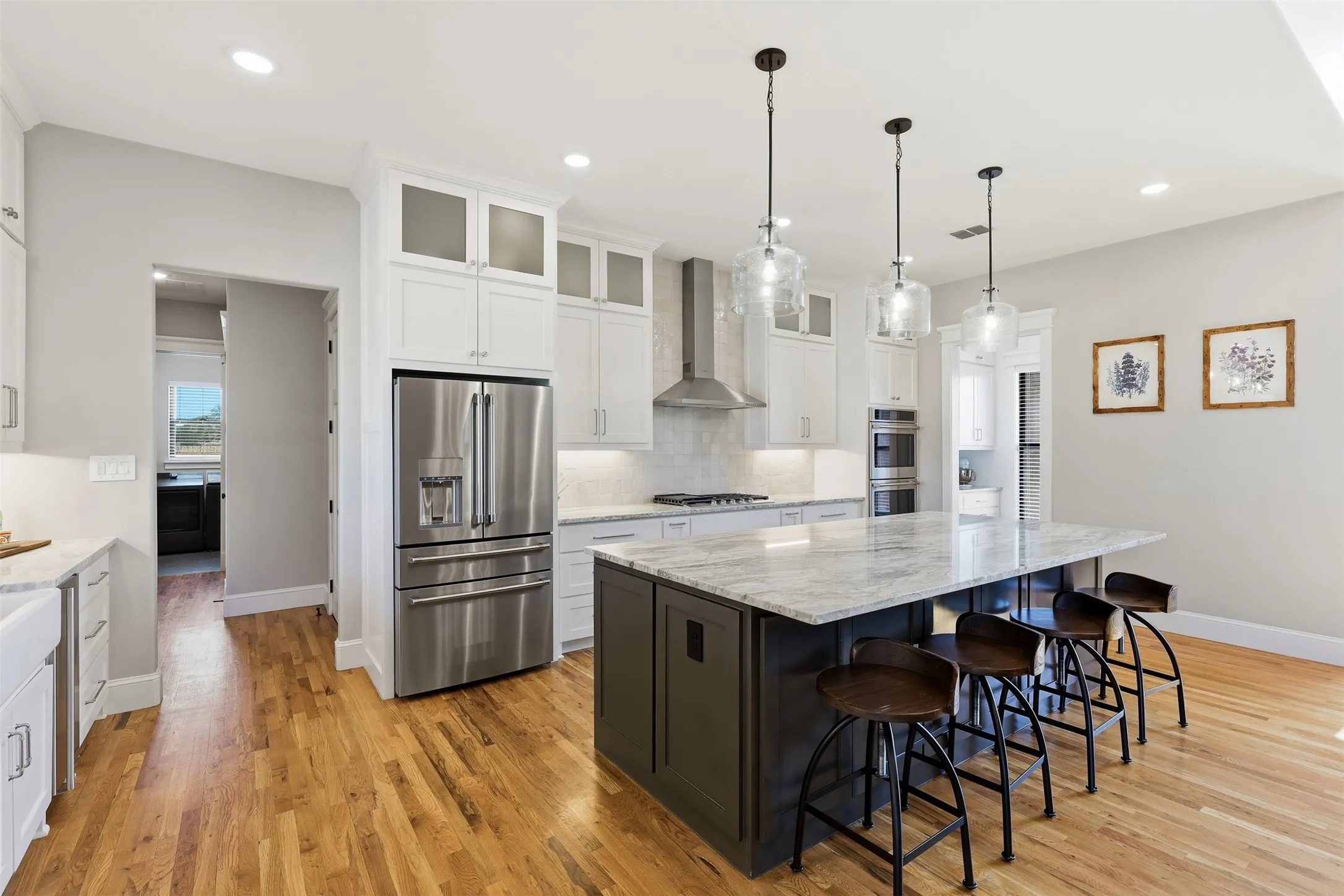 Single Family Residence For Sale in Parker County , 2017 Pinetree Post, Weatherford, Texas 76087, 4 Bedroom, 5 Bathroom, 3 Garage spaces, 3,426 Sqft, built in 2023, mls#21373769, Real Estate Agent in Weatherford, Homes For Sale in Parker county, Homes For Sale in Weatherford, Realtor in Weatherford Texas, Real Estate Brokerage Independent Realty Texas, Luminita Cordes Realtor