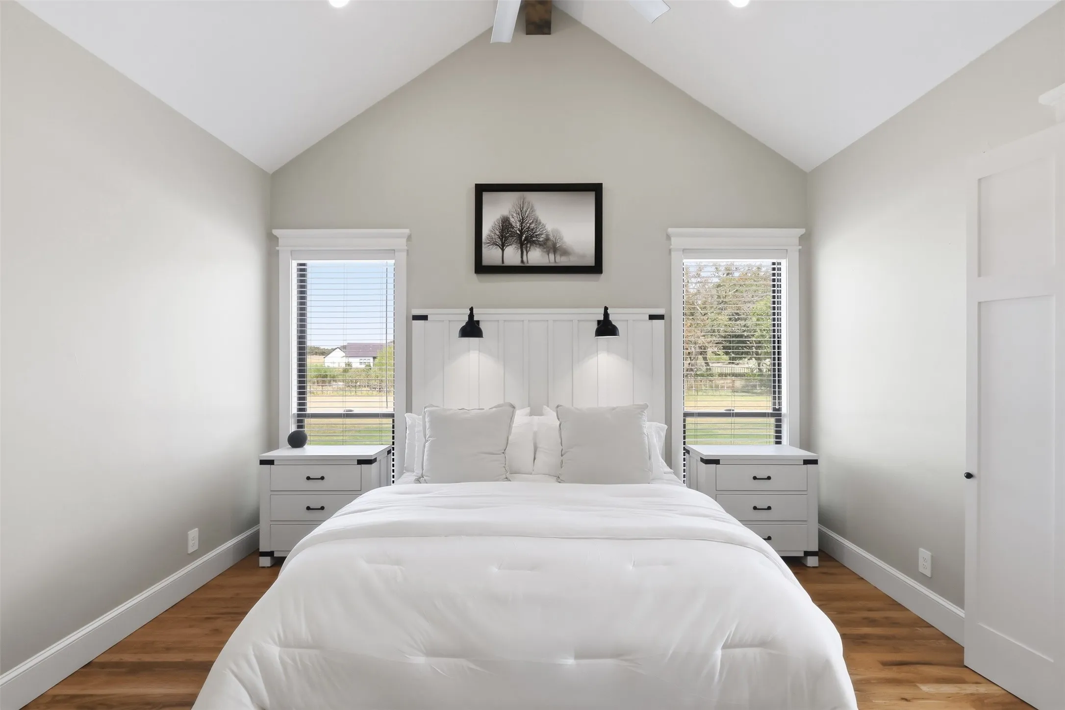 Single Family Residence For Sale in Parker County , 2017 Pinetree Post, Weatherford, Texas 76087, 4 Bedroom, 5 Bathroom, 3 Garage spaces, 3,426 Sqft, built in 2023, mls#21373769, Real Estate Agent in Weatherford, Homes For Sale in Parker county, Homes For Sale in Weatherford, Realtor in Weatherford Texas, Real Estate Brokerage Independent Realty Texas, Luminita Cordes Realtor