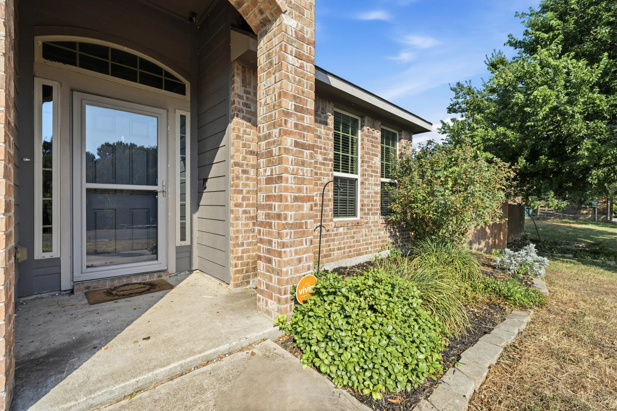 Single Family Residence For Sale in Mc Lennan County , 377 Milky Way Road, Bruceville Eddy, Texas 76630, 3 Bedroom, 2 Bathroom, 2 Garage spaces, 1,868 Sqft, built in 2015, mls#21369968, Real Estate Agent in Bruceville Eddy, Homes For Sale in Mc Lennan county, Homes For Sale in Bruceville Eddy, Realtor in Bruceville Eddy Texas, Real Estate Brokerage Independent Realty Texas, Luminita Cordes Realtor