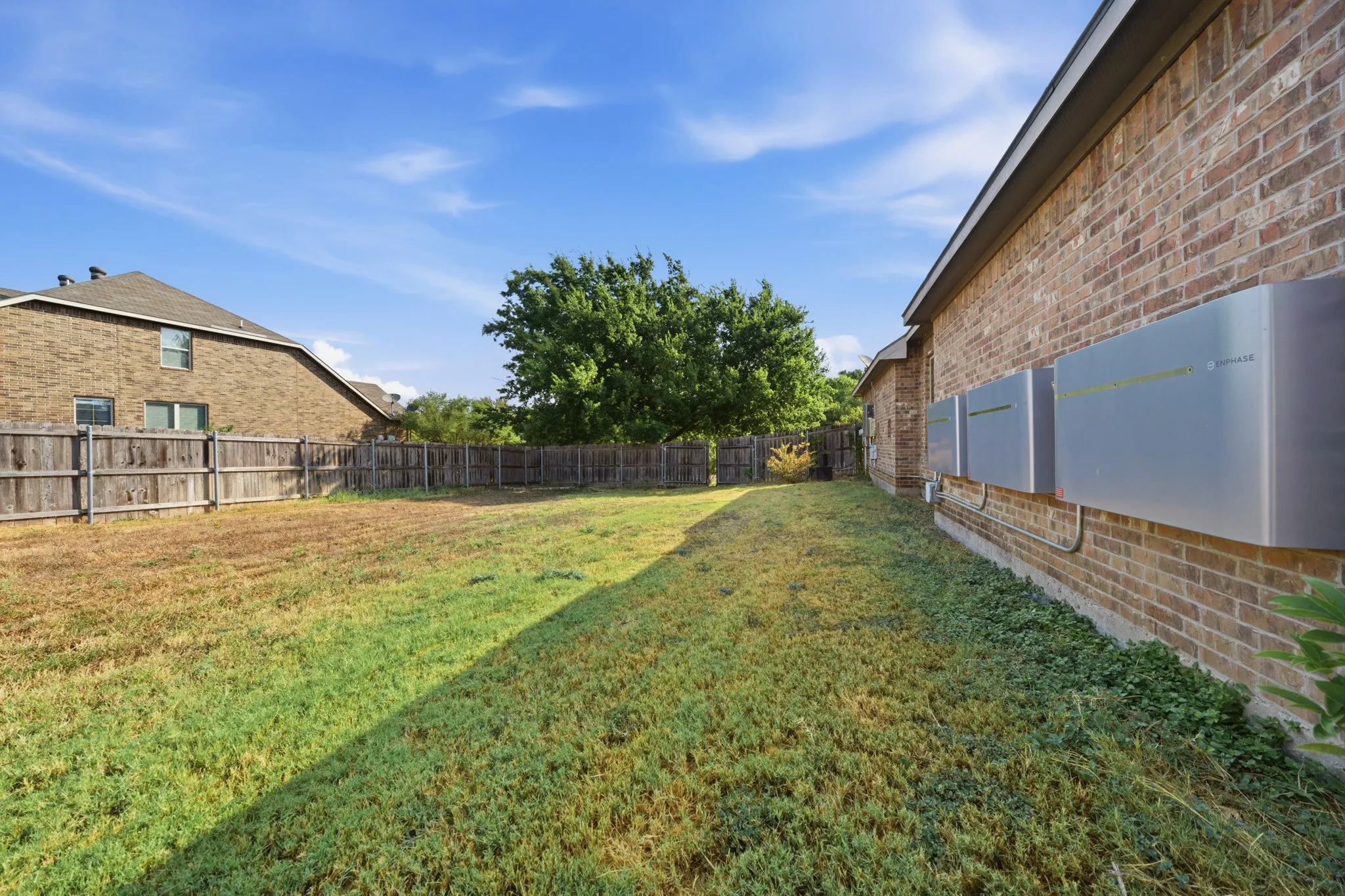 Single Family Residence For Sale in Mc Lennan County , 377 Milky Way Road, Bruceville Eddy, Texas 76630, 3 Bedroom, 2 Bathroom, 2 Garage spaces, 1,868 Sqft, built in 2015, mls#21369968, Real Estate Agent in Bruceville Eddy, Homes For Sale in Mc Lennan county, Homes For Sale in Bruceville Eddy, Realtor in Bruceville Eddy Texas, Real Estate Brokerage Independent Realty Texas, Luminita Cordes Realtor