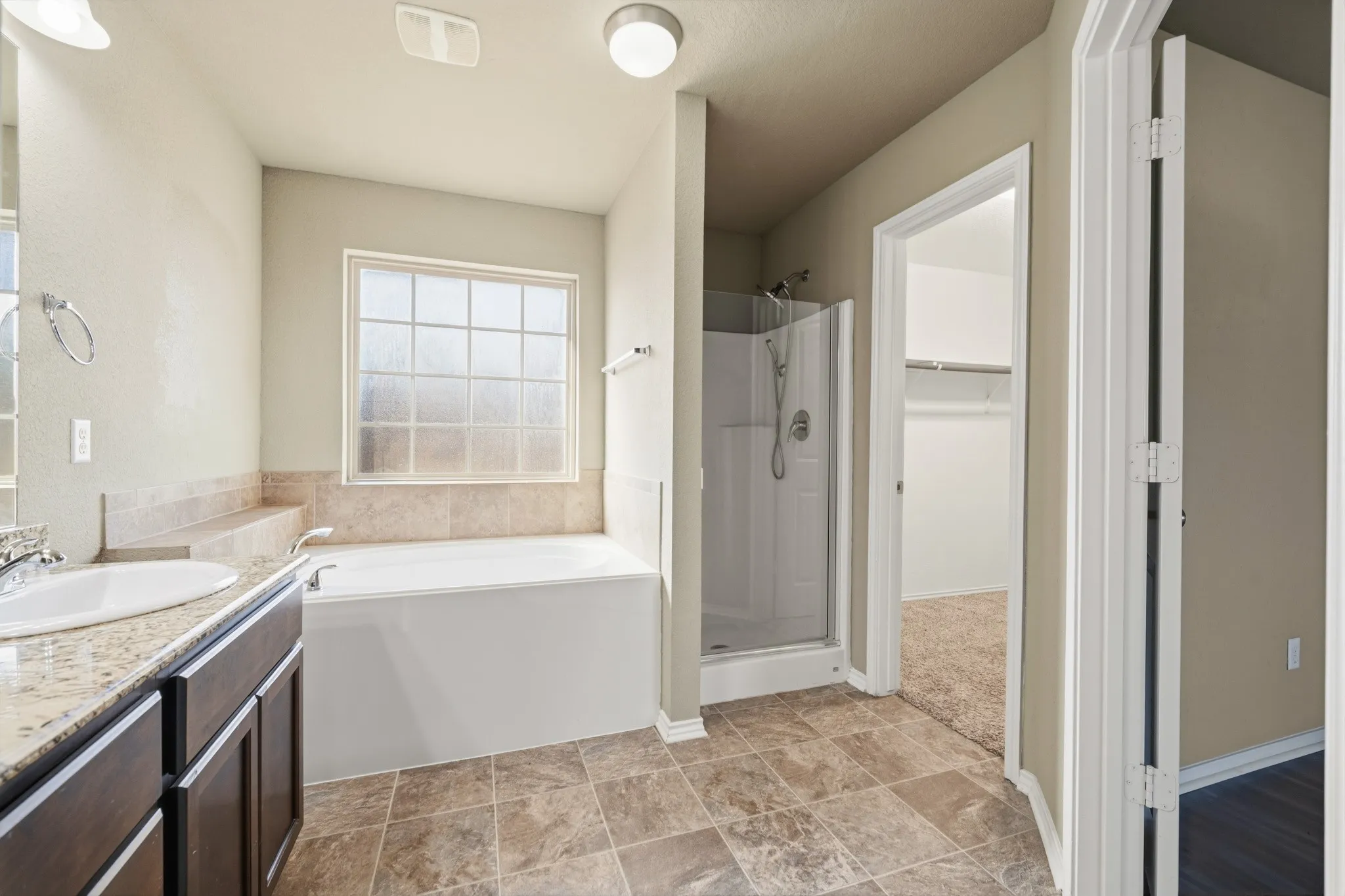 Single Family Residence For Sale in Mc Lennan County , 377 Milky Way Road, Bruceville Eddy, Texas 76630, 3 Bedroom, 2 Bathroom, 2 Garage spaces, 1,868 Sqft, built in 2015, mls#21369968, Real Estate Agent in Bruceville Eddy, Homes For Sale in Mc Lennan county, Homes For Sale in Bruceville Eddy, Realtor in Bruceville Eddy Texas, Real Estate Brokerage Independent Realty Texas, Luminita Cordes Realtor
