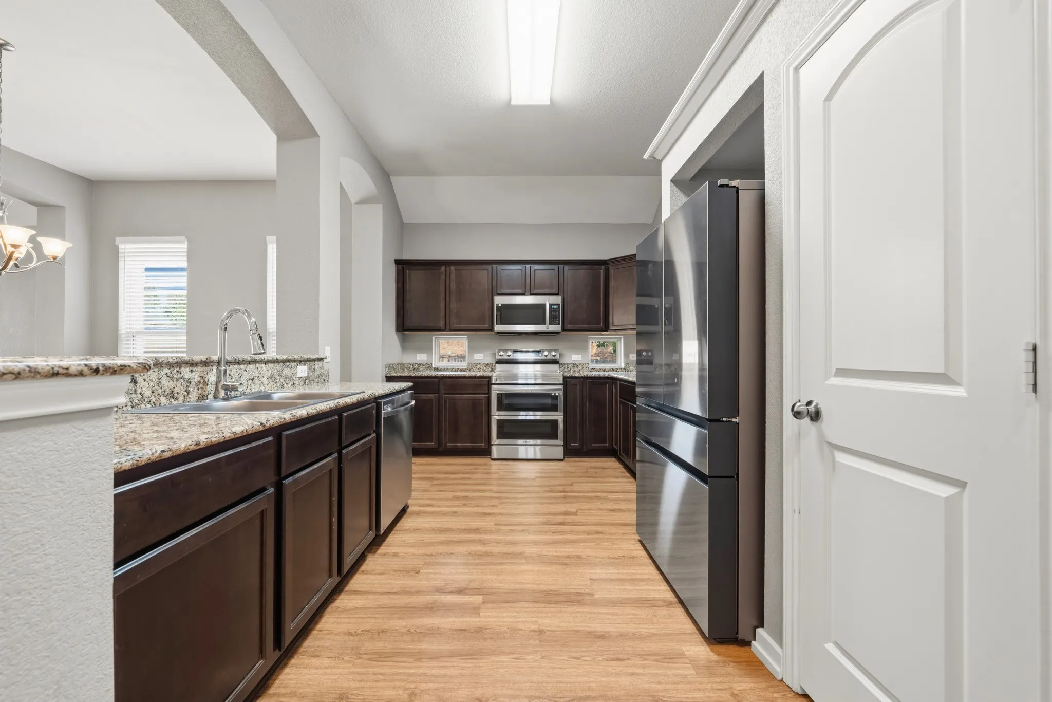 Single Family Residence For Sale in Mc Lennan County , 377 Milky Way Road, Bruceville Eddy, Texas 76630, 3 Bedroom, 2 Bathroom, 2 Garage spaces, 1,868 Sqft, built in 2015, mls#21369968, Real Estate Agent in Bruceville Eddy, Homes For Sale in Mc Lennan county, Homes For Sale in Bruceville Eddy, Realtor in Bruceville Eddy Texas, Real Estate Brokerage Independent Realty Texas, Luminita Cordes Realtor
