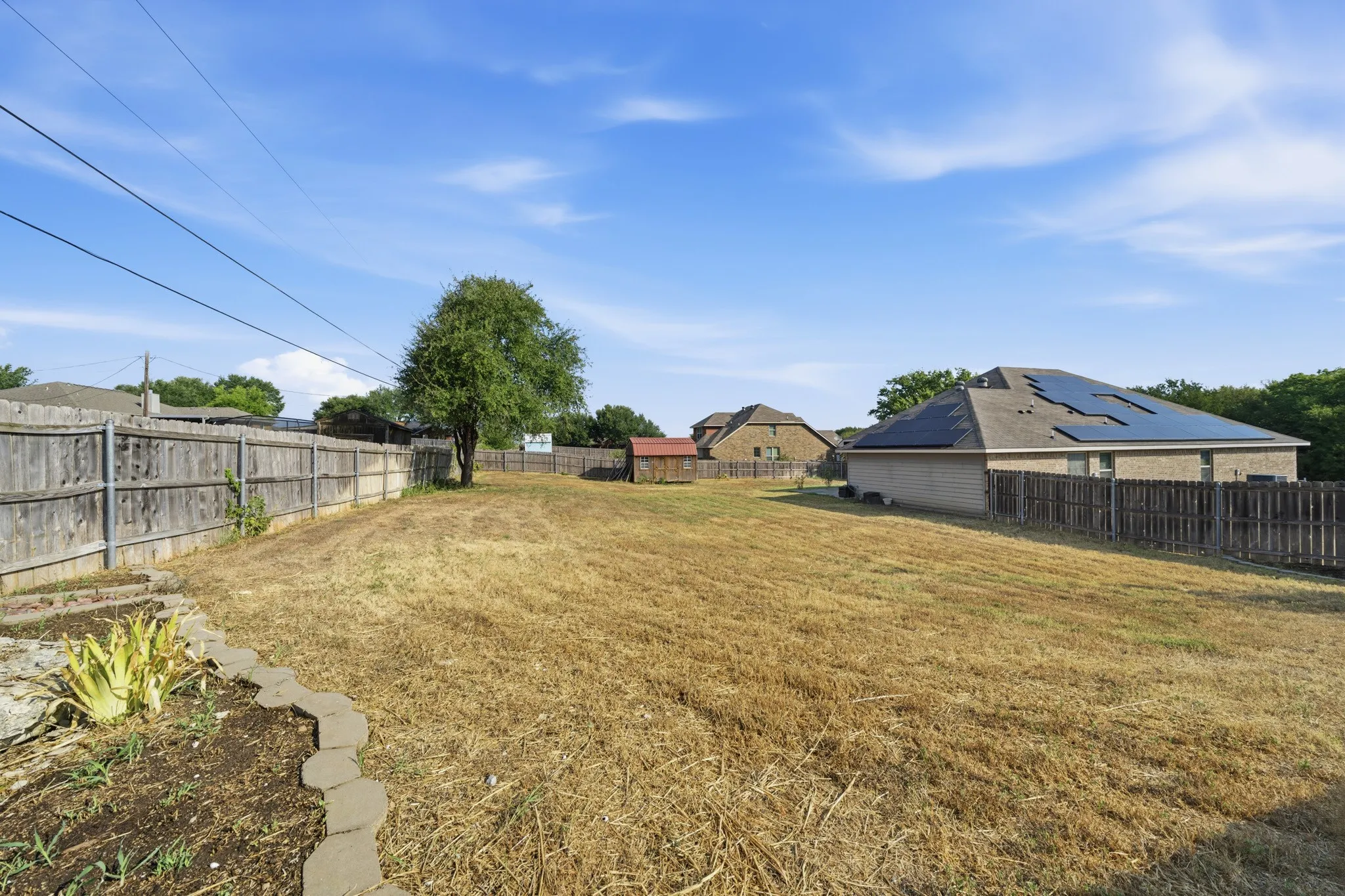 Single Family Residence For Sale in Mc Lennan County , 377 Milky Way Road, Bruceville Eddy, Texas 76630, 3 Bedroom, 2 Bathroom, 2 Garage spaces, 1,868 Sqft, built in 2015, mls#21369968, Real Estate Agent in Bruceville Eddy, Homes For Sale in Mc Lennan county, Homes For Sale in Bruceville Eddy, Realtor in Bruceville Eddy Texas, Real Estate Brokerage Independent Realty Texas, Luminita Cordes Realtor