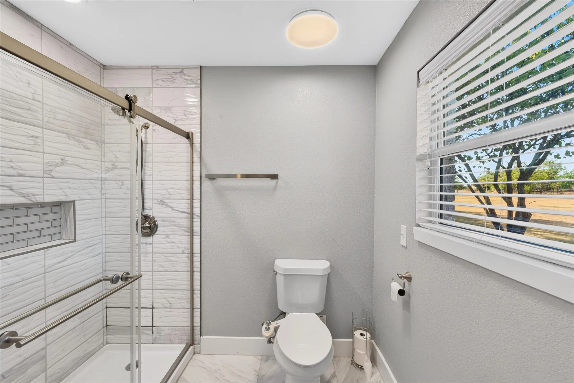 Single Family Residence For Rent in Collin County , 3903 Dublin Road, Parker, Texas 75002, 2 Bedroom, 2 Bathroom, 2 Garage spaces, 1,842 Sqft, built in 1976, mls#21374001, Real Estate Agent in Parker, Homes For Rent in Collin county, Homes For Rent in Parker, Realtor in Parker Texas, Real Estate Brokerage Independent Realty Texas, Luminita Cordes Realtor