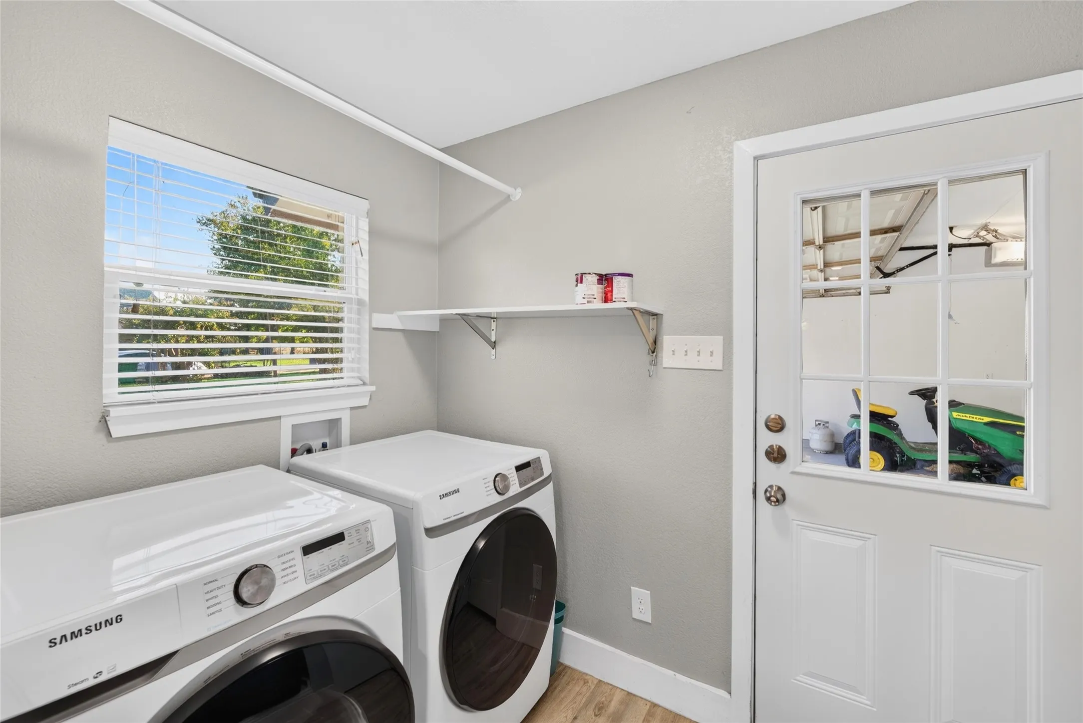 Single Family Residence For Rent in Collin County , 3903 Dublin Road, Parker, Texas 75002, 2 Bedroom, 2 Bathroom, 2 Garage spaces, 1,842 Sqft, built in 1976, mls#21374001, Real Estate Agent in Parker, Homes For Rent in Collin county, Homes For Rent in Parker, Realtor in Parker Texas, Real Estate Brokerage Independent Realty Texas, Luminita Cordes Realtor