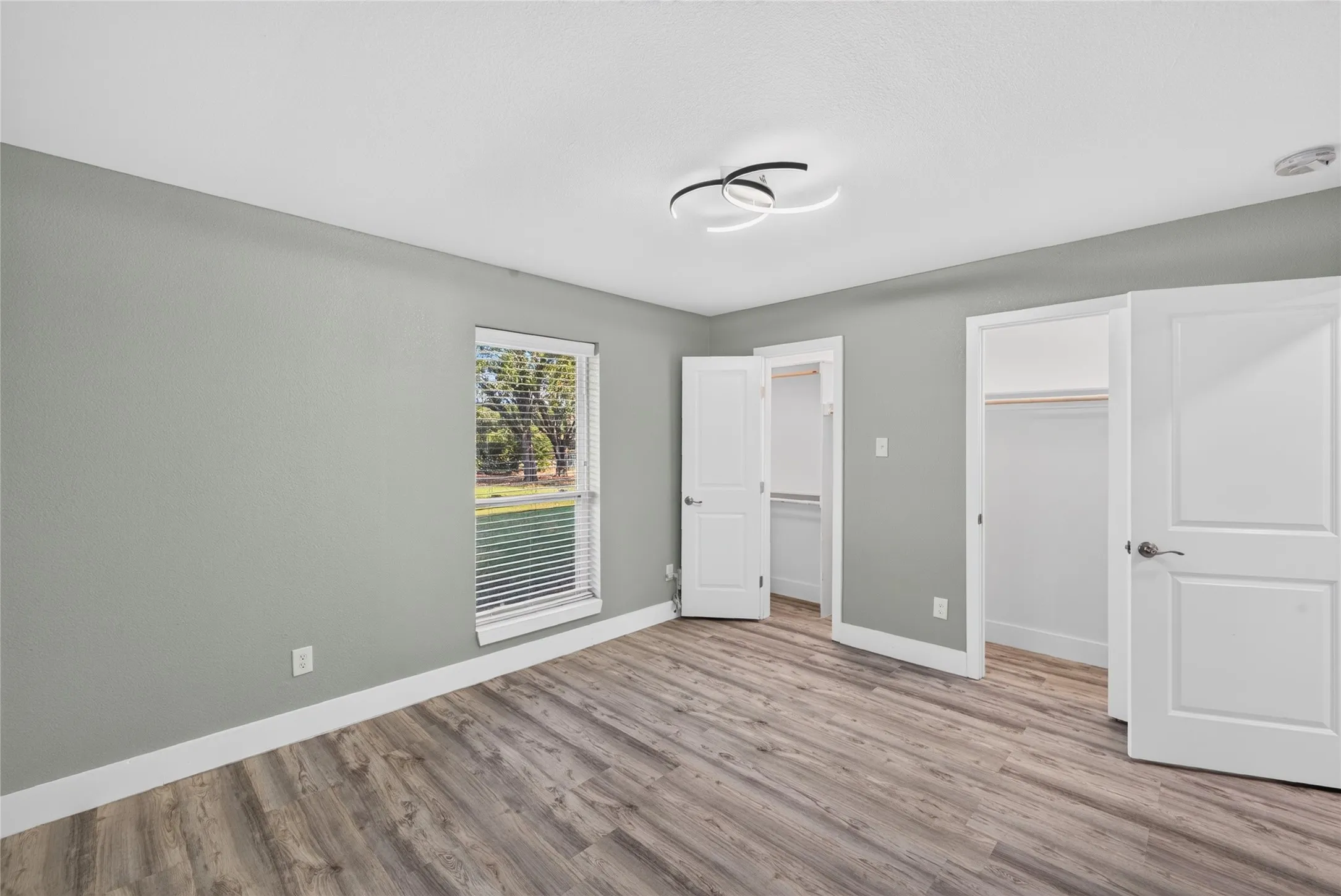Single Family Residence For Rent in Collin County , 3903 Dublin Road, Parker, Texas 75002, 2 Bedroom, 2 Bathroom, 2 Garage spaces, 1,842 Sqft, built in 1976, mls#21374001, Real Estate Agent in Parker, Homes For Rent in Collin county, Homes For Rent in Parker, Realtor in Parker Texas, Real Estate Brokerage Independent Realty Texas, Luminita Cordes Realtor