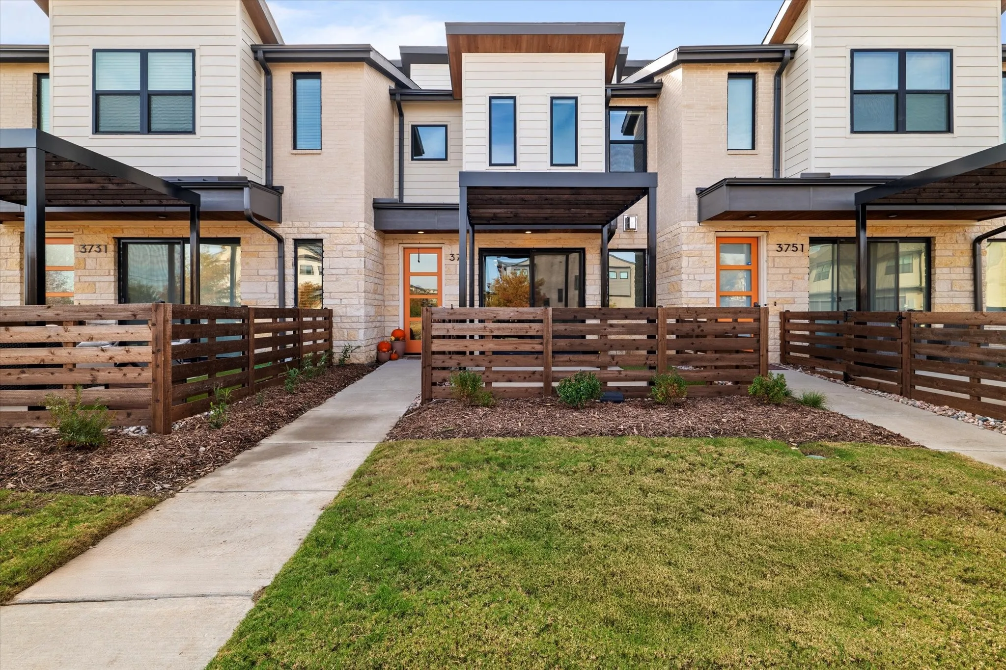 Single Family Residence For Rent in Denton County , 3741 Pine Leaf Lane, Prosper, Texas 75078, 2 Bedroom, 3 Bathroom, 2 Garage spaces, 1,415 Sqft, built in 2020, mls#21374043, Real Estate Agent in Prosper, Homes For Rent in Denton county, Homes For Rent in Prosper, Realtor in Prosper Texas, Real Estate Brokerage Independent Realty Texas, Luminita Cordes Realtor