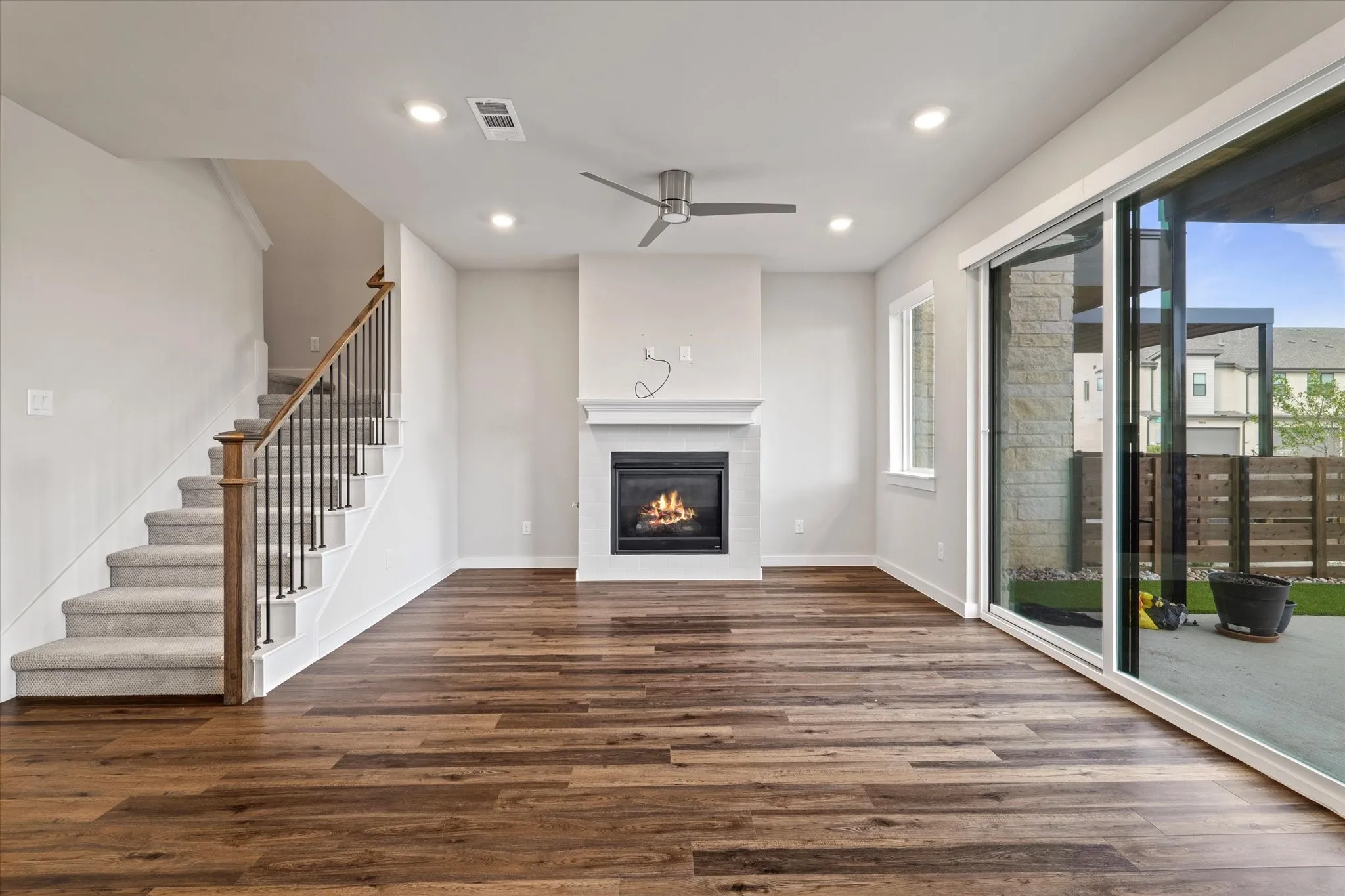 Single Family Residence For Rent in Denton County , 3741 Pine Leaf Lane, Prosper, Texas 75078, 2 Bedroom, 3 Bathroom, 2 Garage spaces, 1,415 Sqft, built in 2020, mls#21374043, Real Estate Agent in Prosper, Homes For Rent in Denton county, Homes For Rent in Prosper, Realtor in Prosper Texas, Real Estate Brokerage Independent Realty Texas, Luminita Cordes Realtor