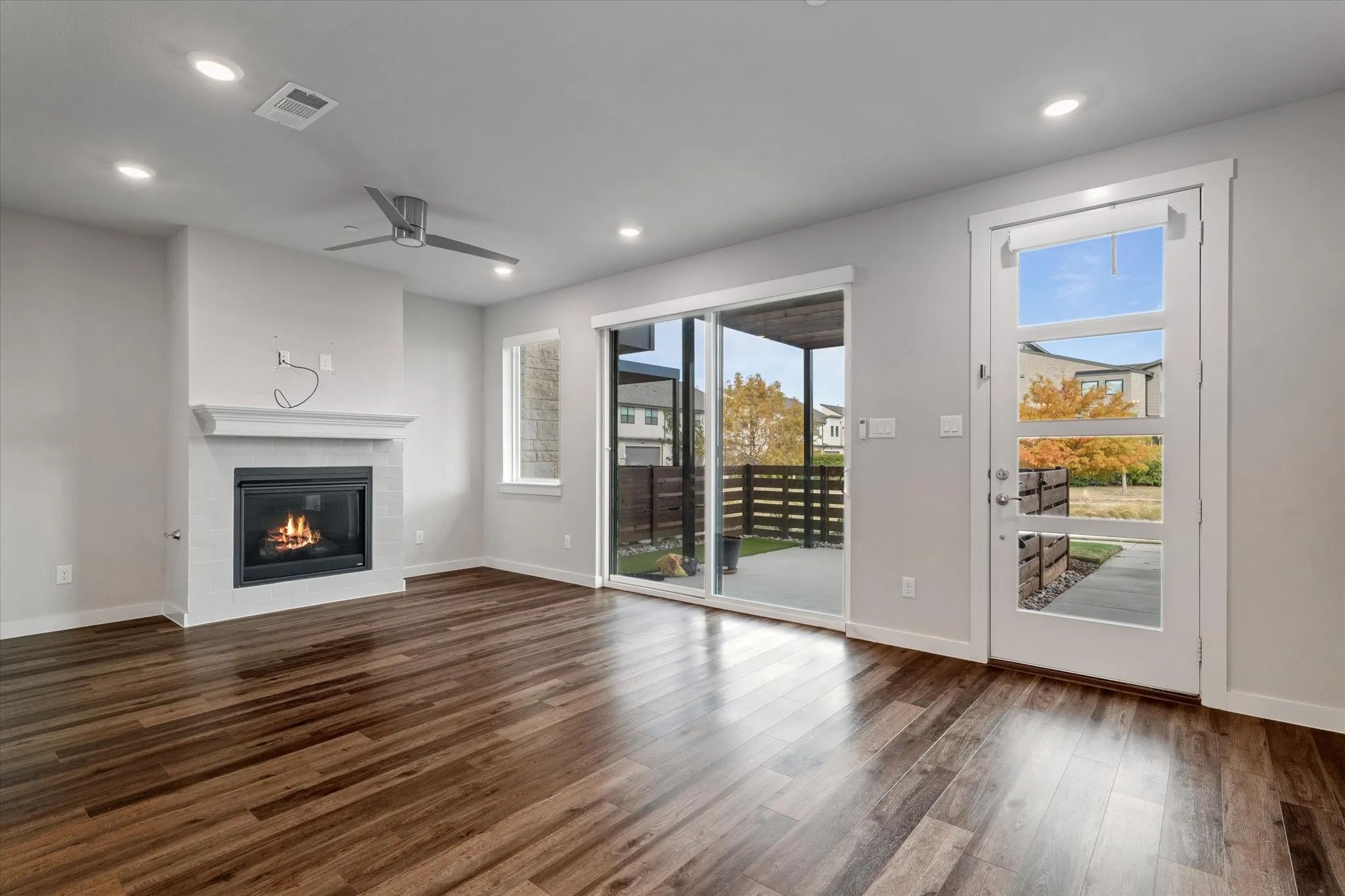 Single Family Residence For Rent in Denton County , 3741 Pine Leaf Lane, Prosper, Texas 75078, 2 Bedroom, 3 Bathroom, 2 Garage spaces, 1,415 Sqft, built in 2020, mls#21374043, Real Estate Agent in Prosper, Homes For Rent in Denton county, Homes For Rent in Prosper, Realtor in Prosper Texas, Real Estate Brokerage Independent Realty Texas, Luminita Cordes Realtor