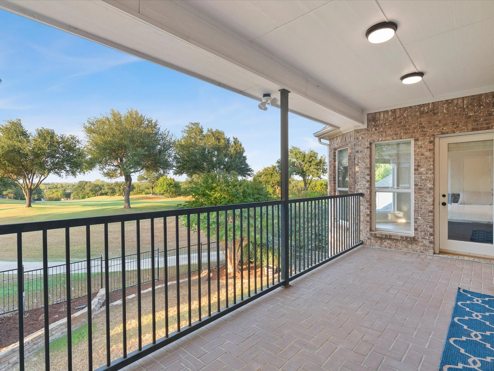 Single Family Residence For Sale in Denton County , 6713 Columbine Way, Plano, Texas 75093, 4 Bedroom, 4 Bathroom, 3 Garage spaces, 3,890 Sqft, built in 1995, mls#21374071, Real Estate Agent in Plano, Homes For Sale in Denton county, Homes For Sale in Plano, Realtor in Plano Texas, Real Estate Brokerage Independent Realty Texas, Luminita Cordes Realtor