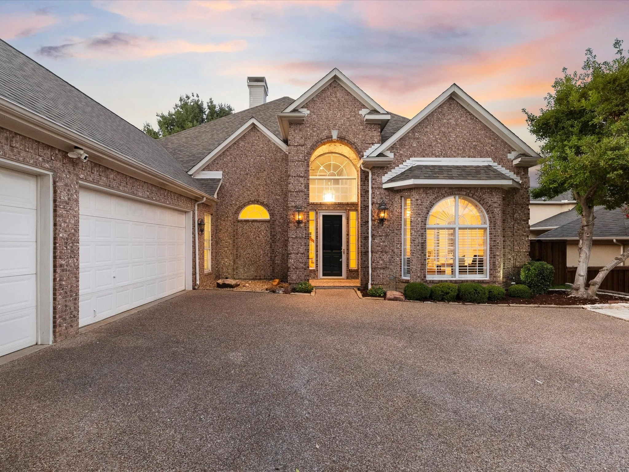 Single Family Residence For Sale in Denton County , 6713 Columbine Way, Plano, Texas 75093, 4 Bedroom, 4 Bathroom, 3 Garage spaces, 3,890 Sqft, built in 1995, mls#21374071, Real Estate Agent in Plano, Homes For Sale in Denton county, Homes For Sale in Plano, Realtor in Plano Texas, Real Estate Brokerage Independent Realty Texas, Luminita Cordes Realtor