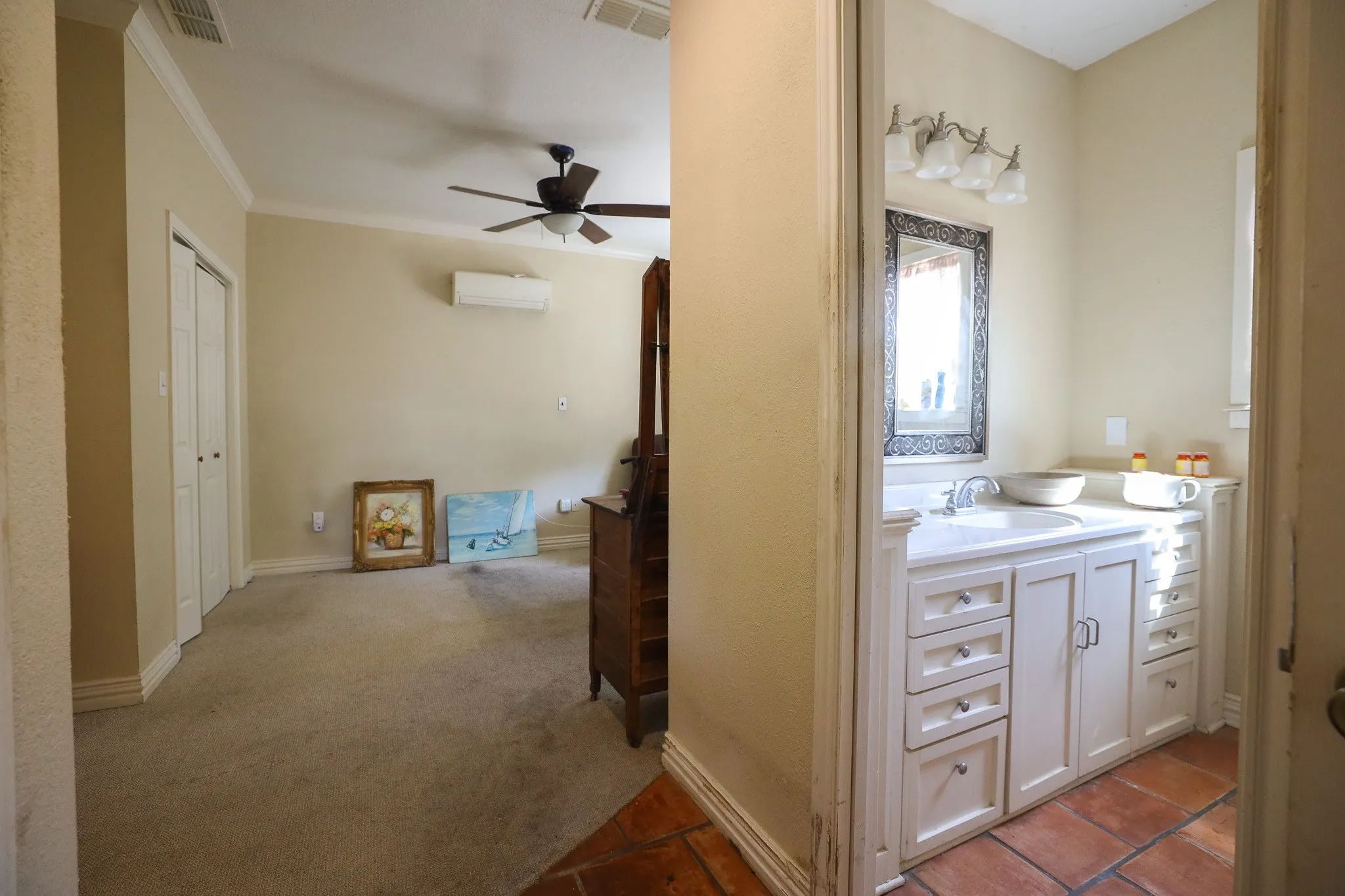 Single Family Residence For Sale in Taylor County , 109 County Road 176, Ovalo, Texas 79541, 2 Bedroom, 3 Bathroom, Garage spaces, 1,200 Sqft, built in 1982, mls#21374032, Real Estate Agent in Ovalo, Homes For Sale in Taylor county, Homes For Sale in Ovalo, Realtor in Ovalo Texas, Real Estate Brokerage Independent Realty Texas, Luminita Cordes Realtor