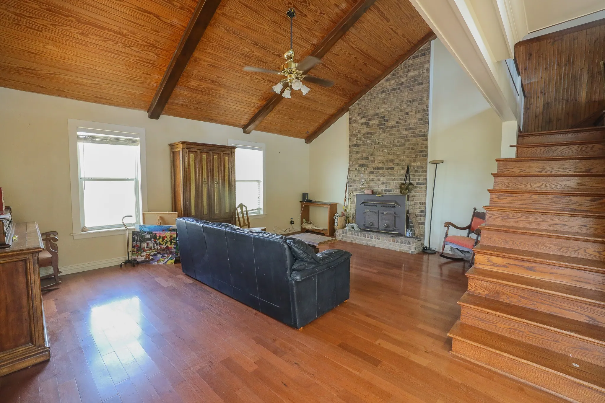 Single Family Residence For Sale in Taylor County , 109 County Road 176, Ovalo, Texas 79541, 2 Bedroom, 3 Bathroom, Garage spaces, 1,200 Sqft, built in 1982, mls#21374032, Real Estate Agent in Ovalo, Homes For Sale in Taylor county, Homes For Sale in Ovalo, Realtor in Ovalo Texas, Real Estate Brokerage Independent Realty Texas, Luminita Cordes Realtor