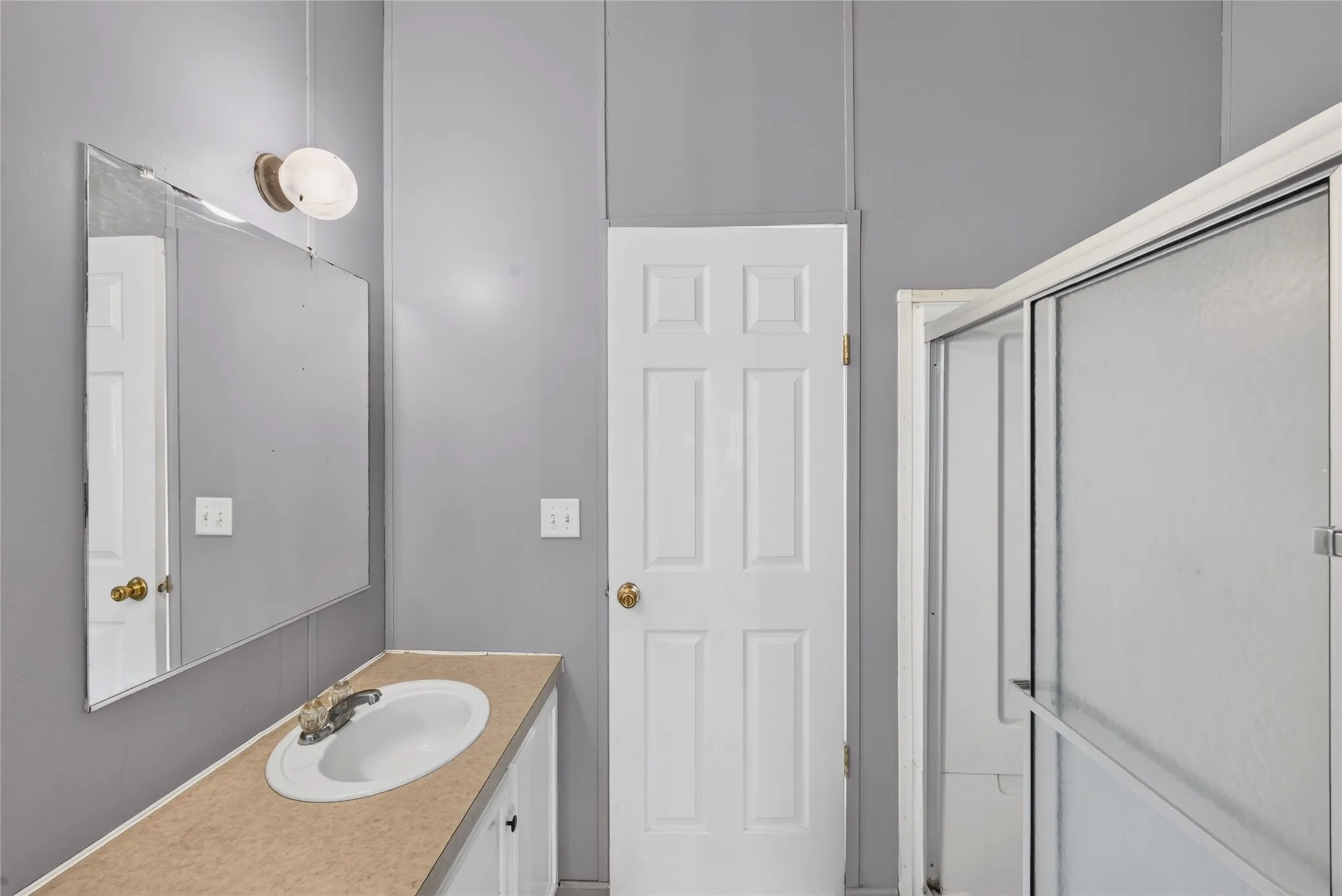 Mobile Home For Rent in Johnson County , 1341 Flying L Lane 11, Mansfield, Texas 76063, 3 Bedroom, 2 Bathroom, Garage spaces, 1,484 Sqft, built in 2004, mls#21373932, Real Estate Agent in Mansfield, Homes For Rent in Johnson county, Homes For Rent in Mansfield, Realtor in Mansfield Texas, Real Estate Brokerage Independent Realty Texas, Luminita Cordes Realtor
