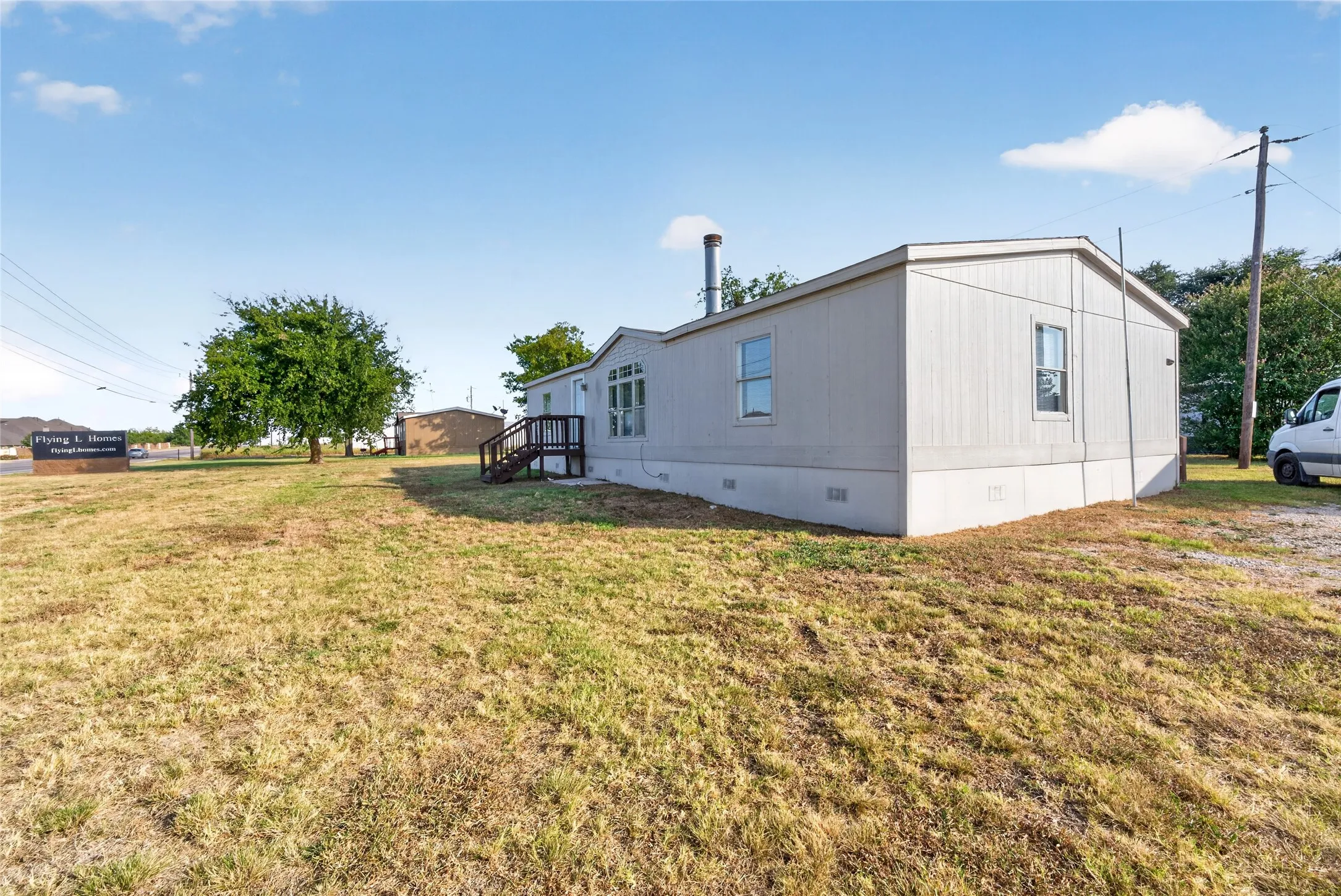Mobile Home For Rent in Johnson County , 1341 Flying L Lane 11, Mansfield, Texas 76063, 3 Bedroom, 2 Bathroom, Garage spaces, 1,484 Sqft, built in 2004, mls#21373932, Real Estate Agent in Mansfield, Homes For Rent in Johnson county, Homes For Rent in Mansfield, Realtor in Mansfield Texas, Real Estate Brokerage Independent Realty Texas, Luminita Cordes Realtor