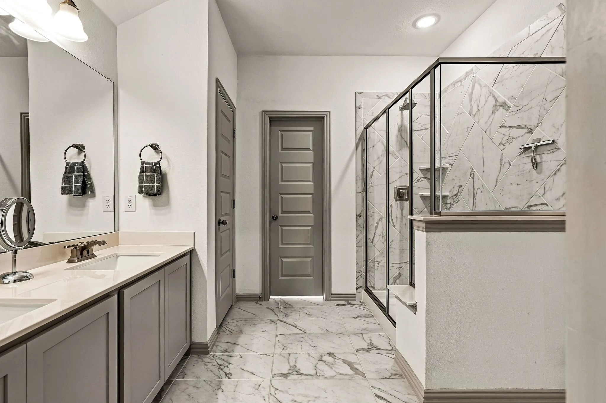 Townhouse For Sale in Denton County , 1126 Bowie Drive, Lewisville, Texas 75077, 3 Bedroom, 3 Bathroom, 2 Garage spaces, 1,770 Sqft, built in 2022, mls#21370013, Real Estate Agent in Lewisville, Homes For Sale in Denton county, Homes For Sale in Lewisville, Realtor in Lewisville Texas, Real Estate Brokerage Independent Realty Texas, Luminita Cordes Realtor